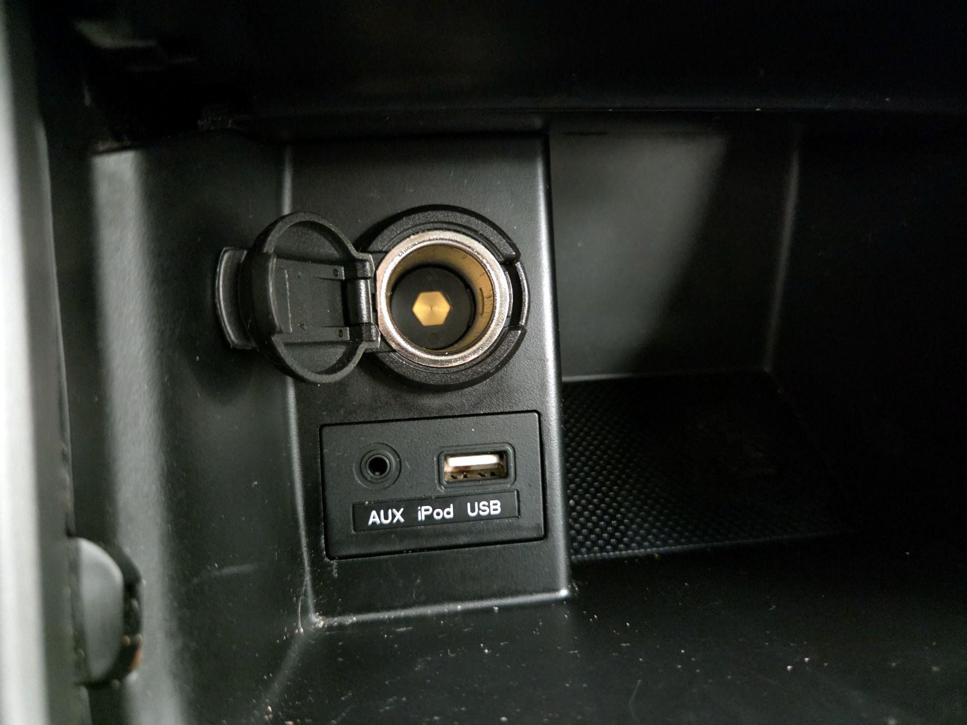 Thumbnail: 2015 Hyundai Elantra - 18