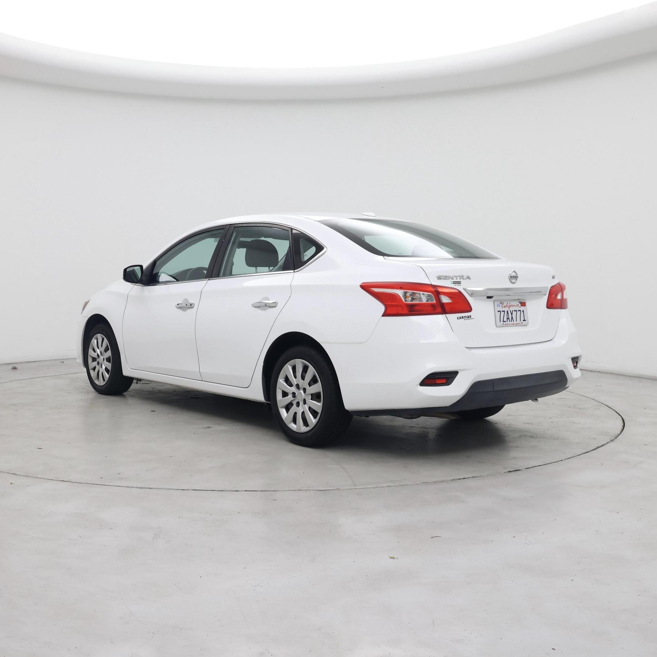 Thumbnail: 2017 Nissan Sentra - 2