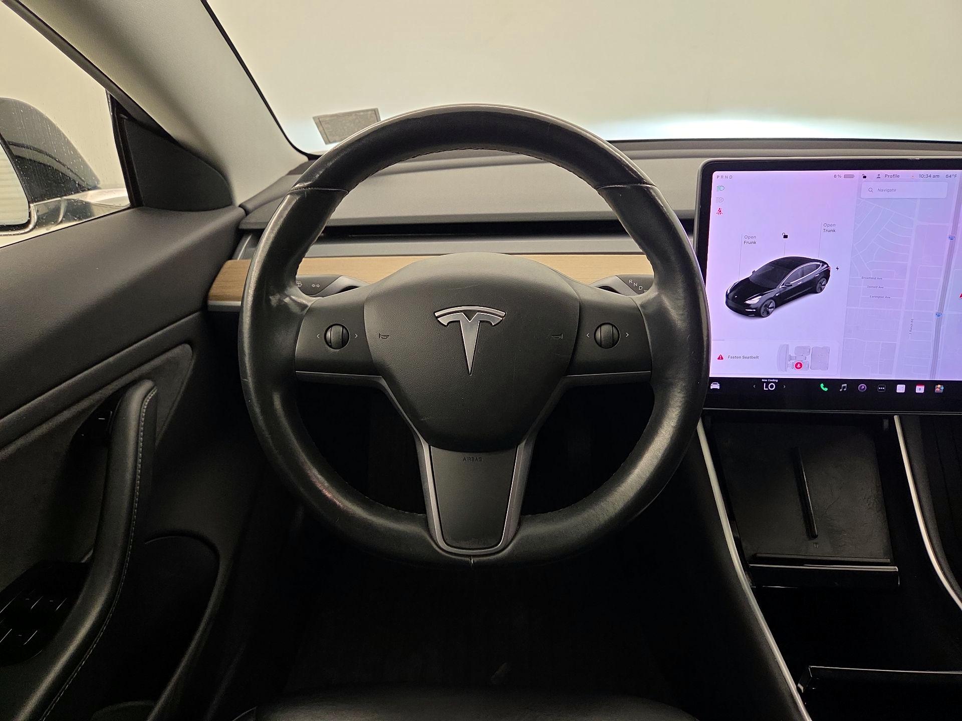 Thumbnail: 2019 Tesla Model 3 - 10