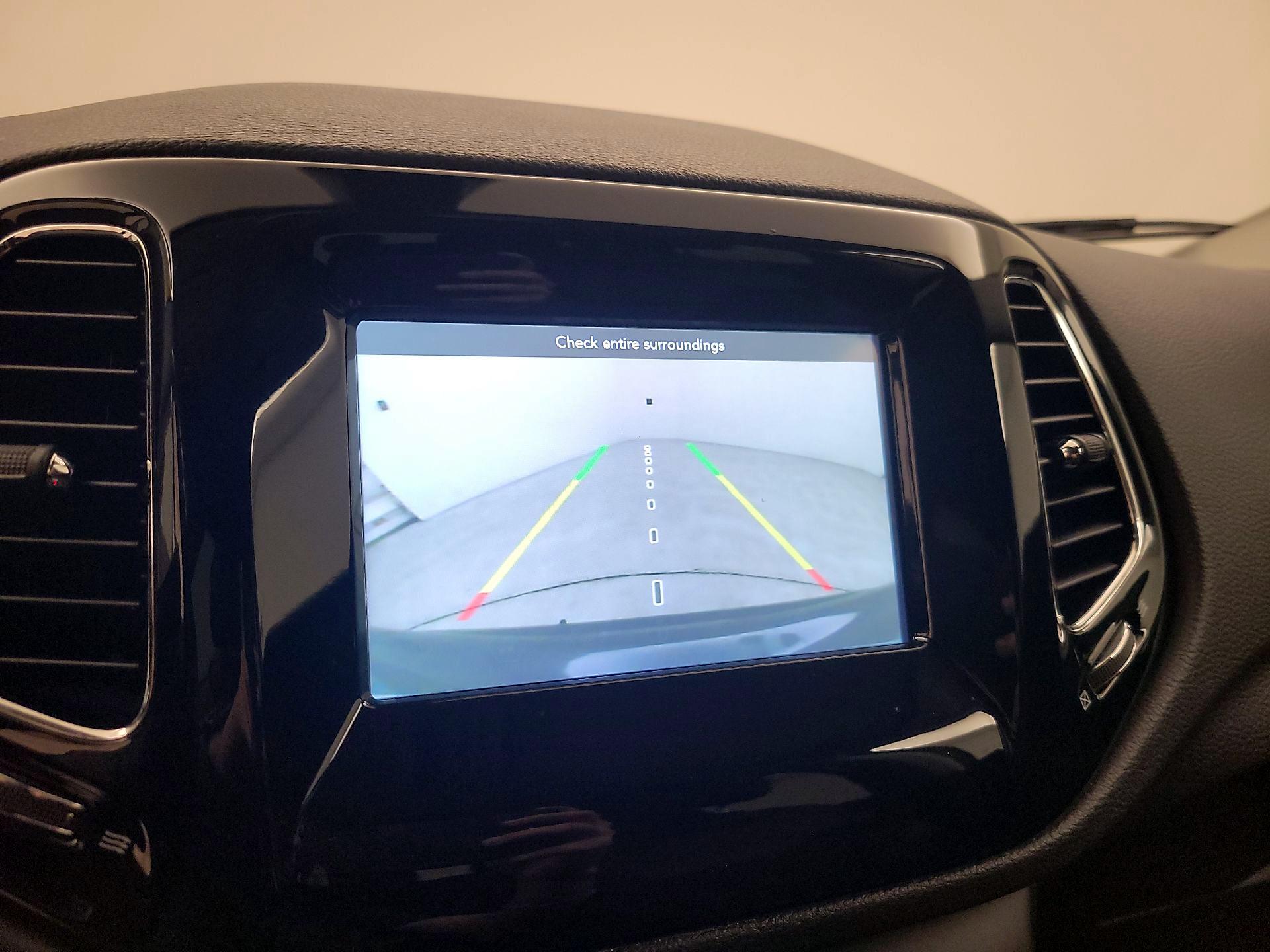 Thumbnail: 2019 Jeep Compass - 14