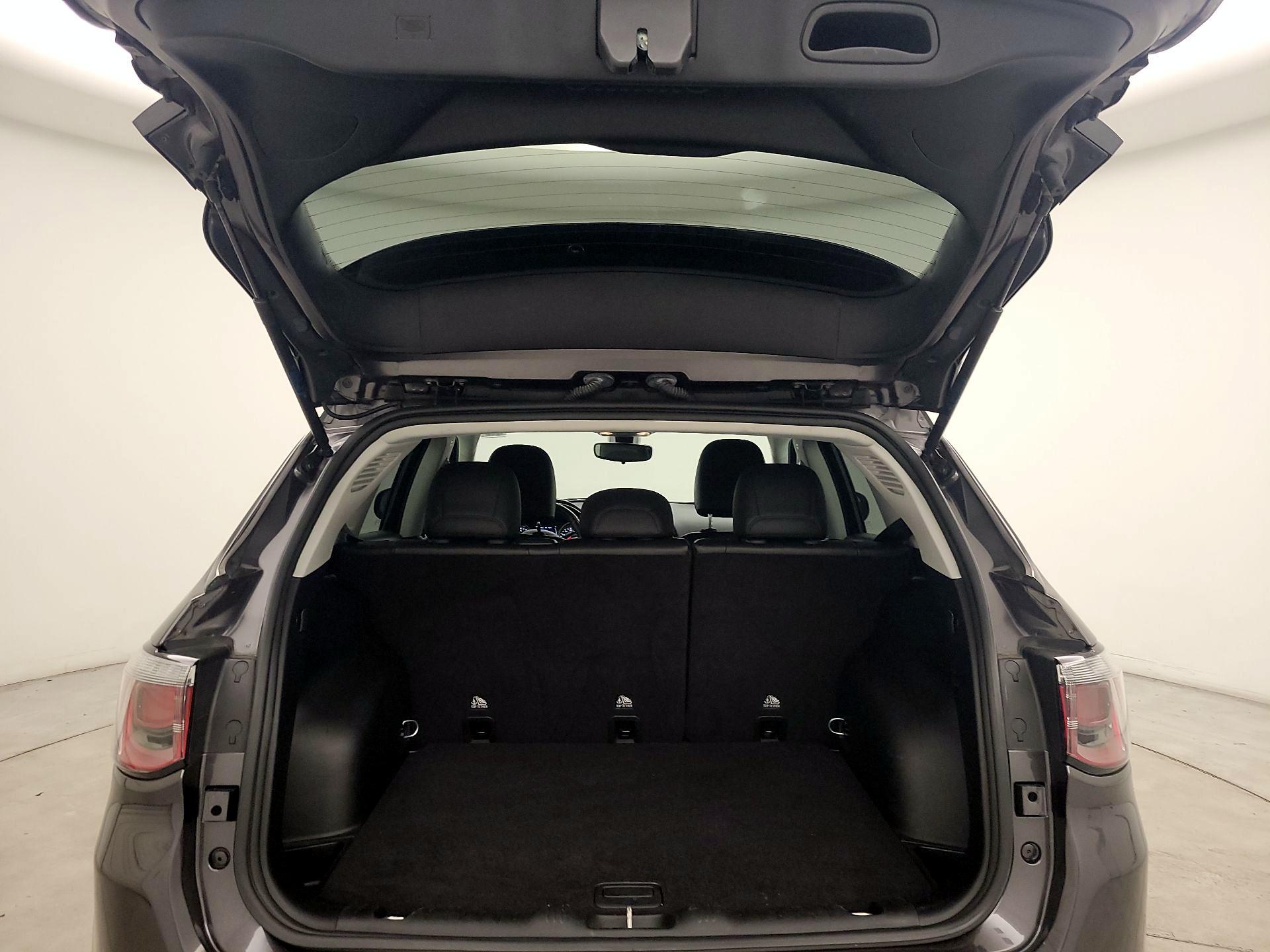 Thumbnail: 2019 Jeep Compass - 20