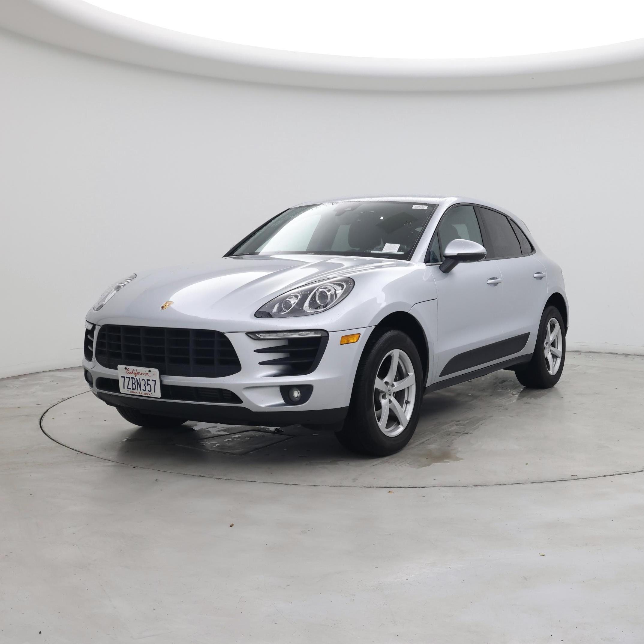 Thumbnail: 2017 Porsche Macan - 4