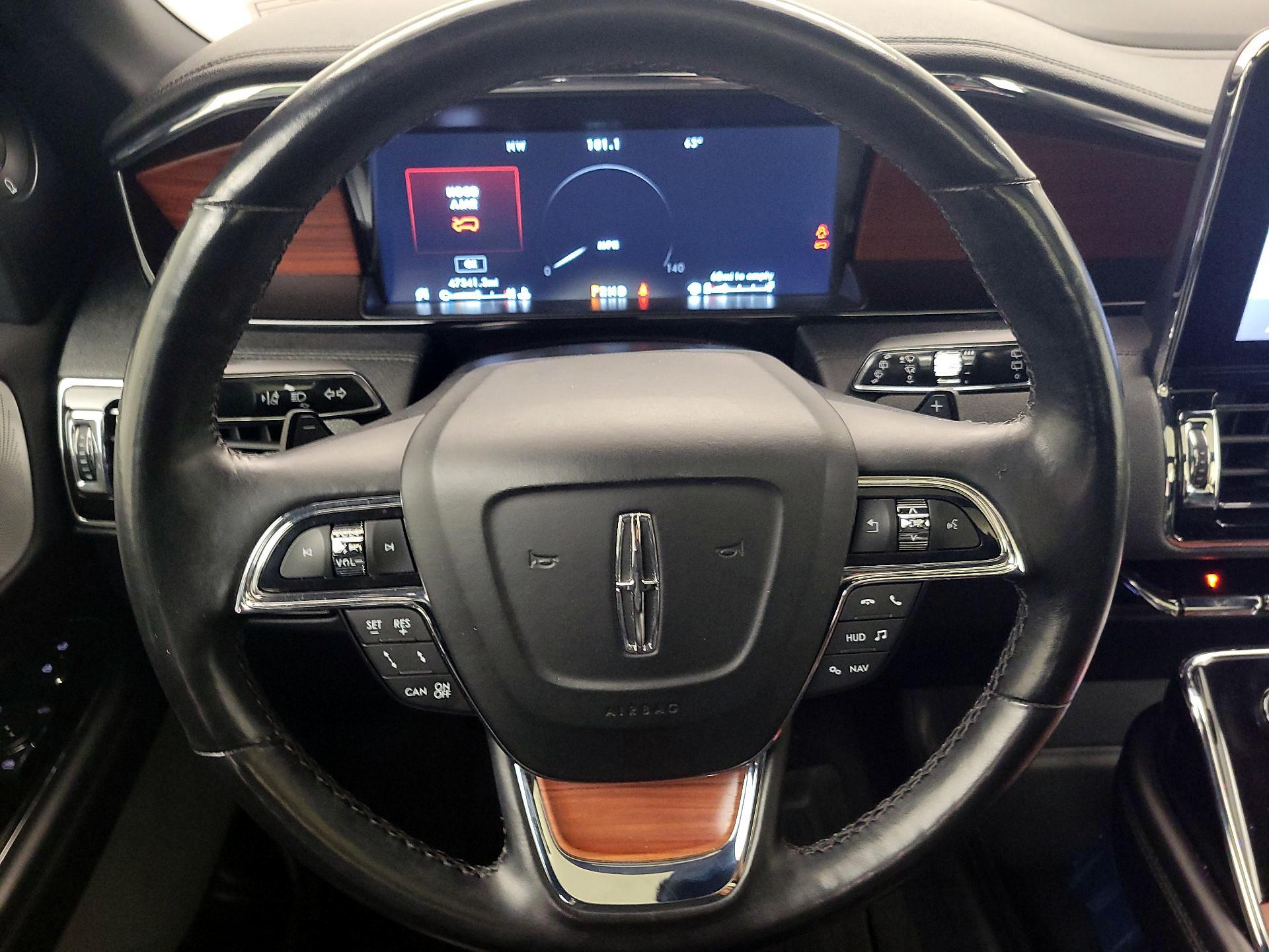 Thumbnail: 2020 Lincoln Navigator - 10