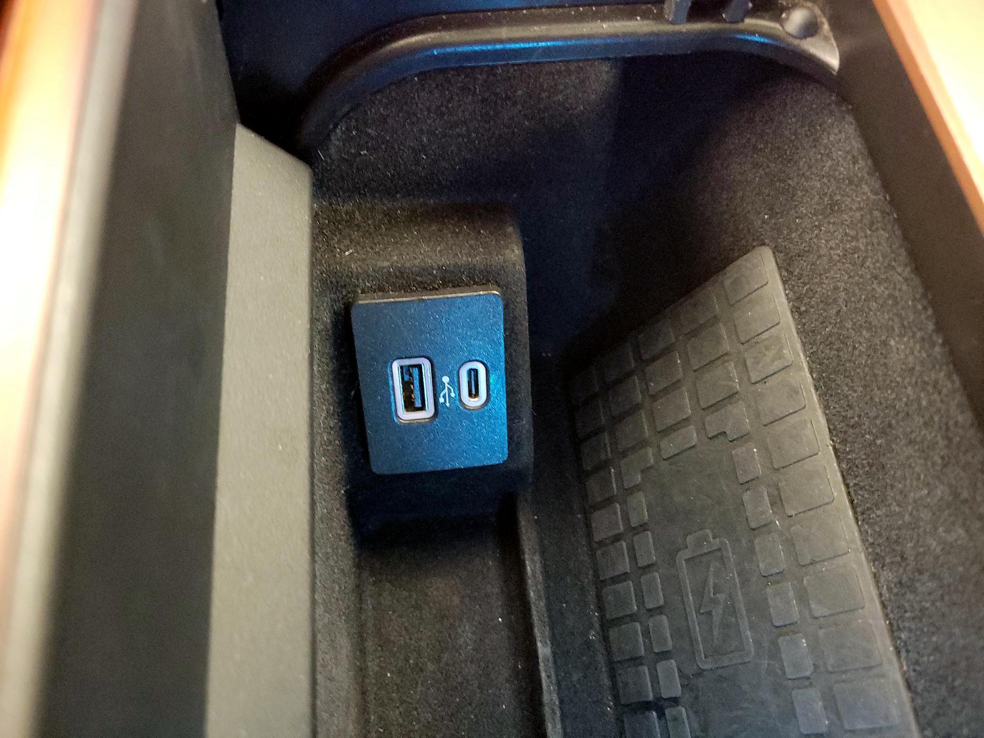 Thumbnail: 2020 Lincoln Navigator - 19