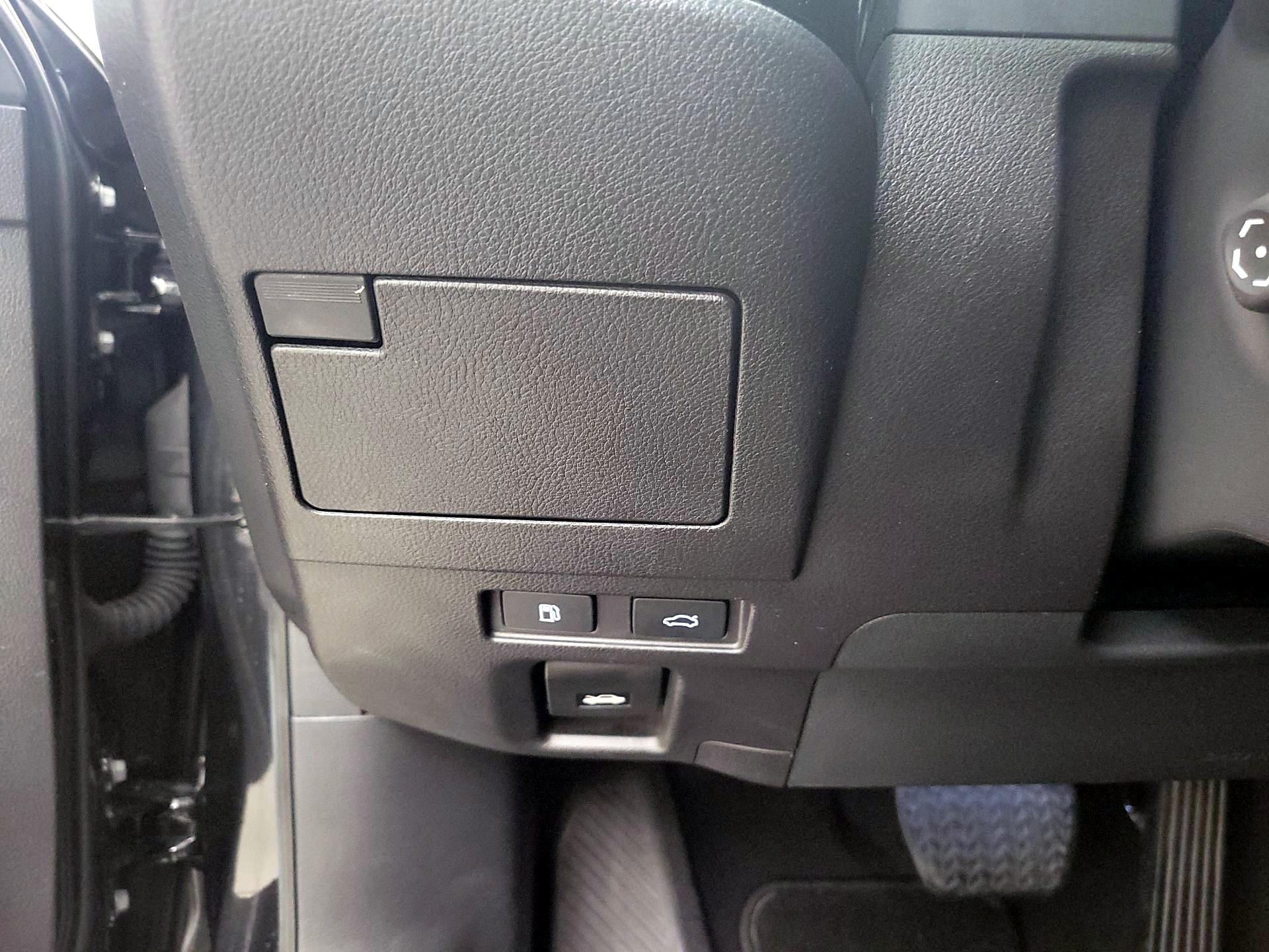 Thumbnail: 2023 Lexus ES - 13