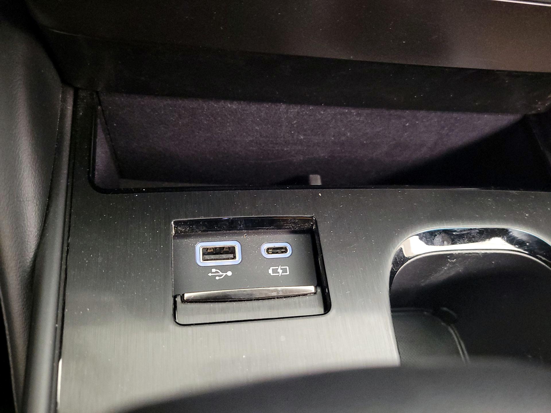 Thumbnail: 2023 Lexus ES - 18