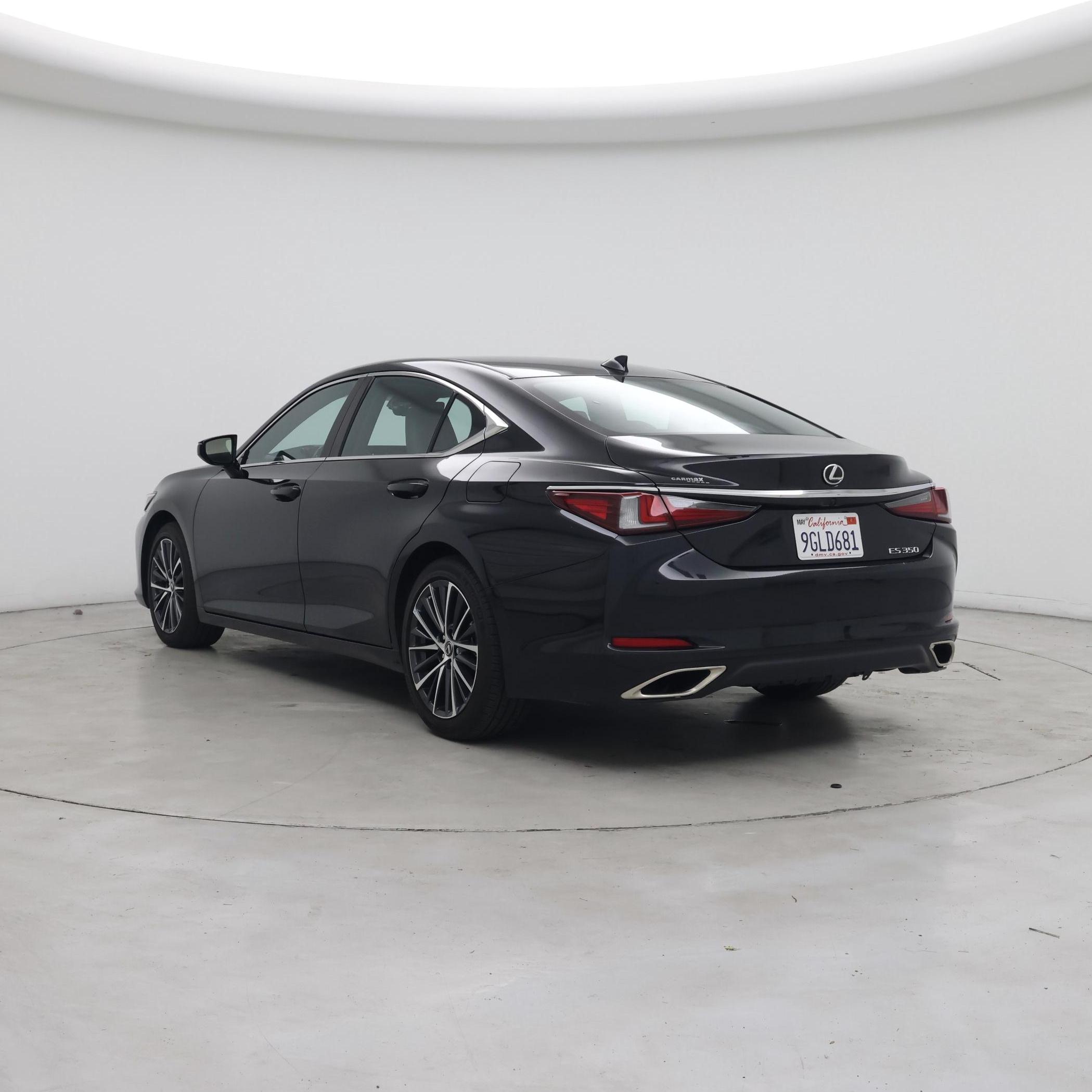 Thumbnail: 2023 Lexus ES - 2