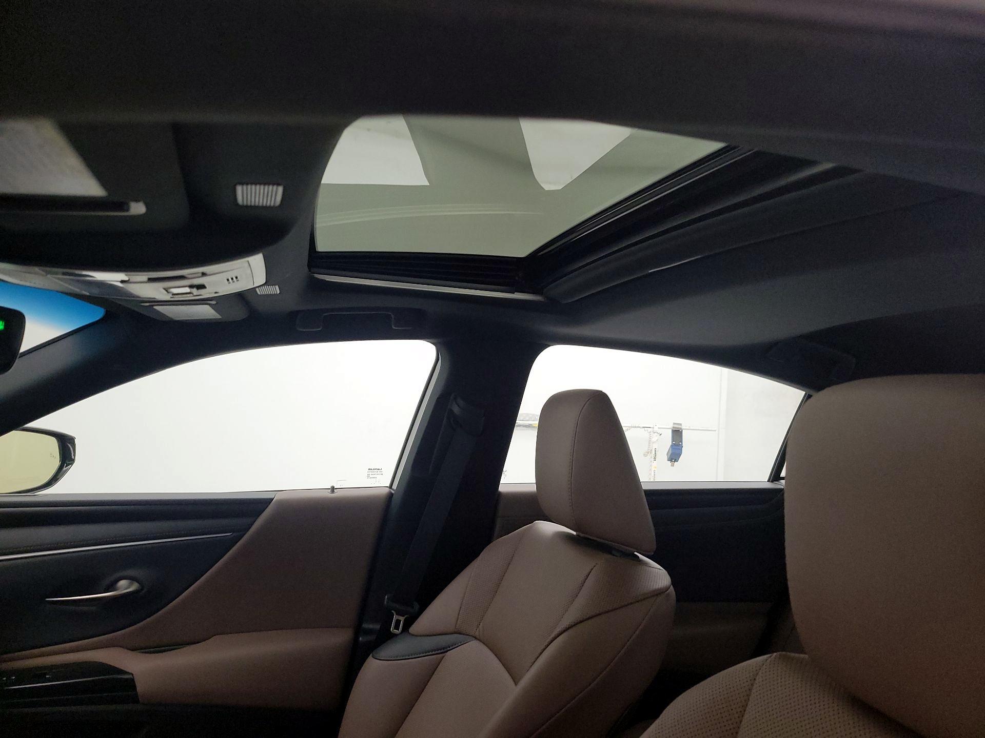 Thumbnail: 2023 Lexus ES - 19