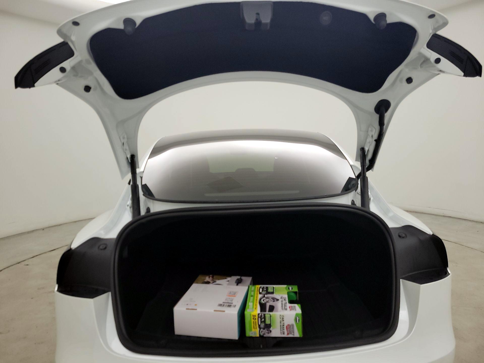 Thumbnail: 2025 Tesla Model 3 - 19