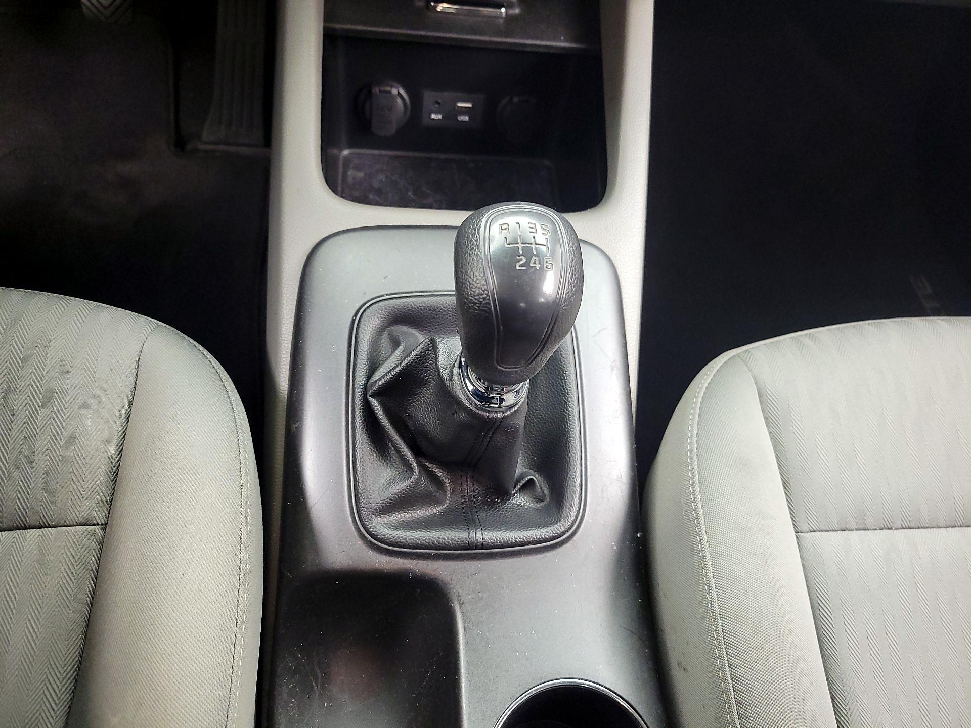 Thumbnail: 2016 Kia Forte - 16