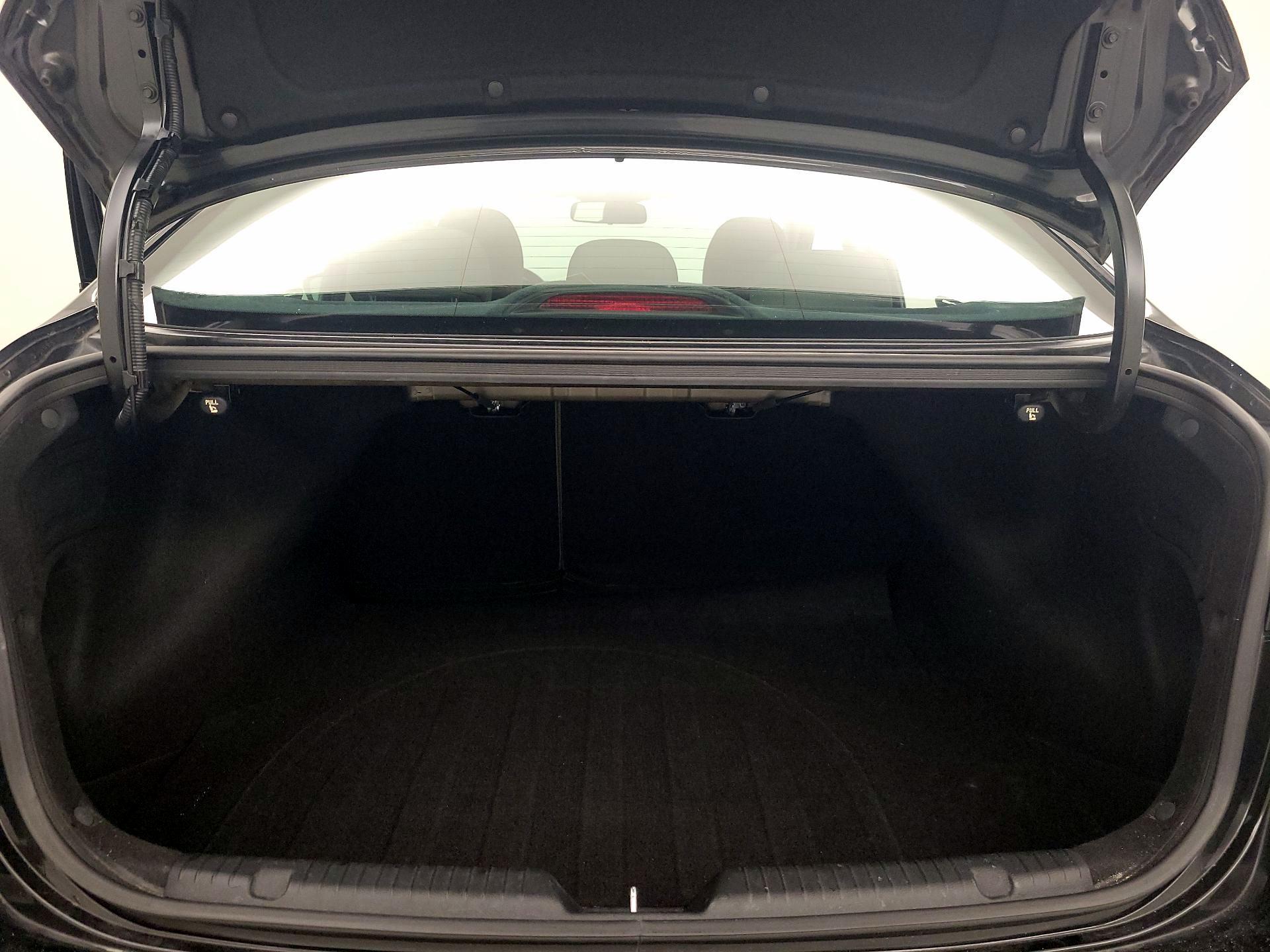 Thumbnail: 2016 Kia Forte - 19