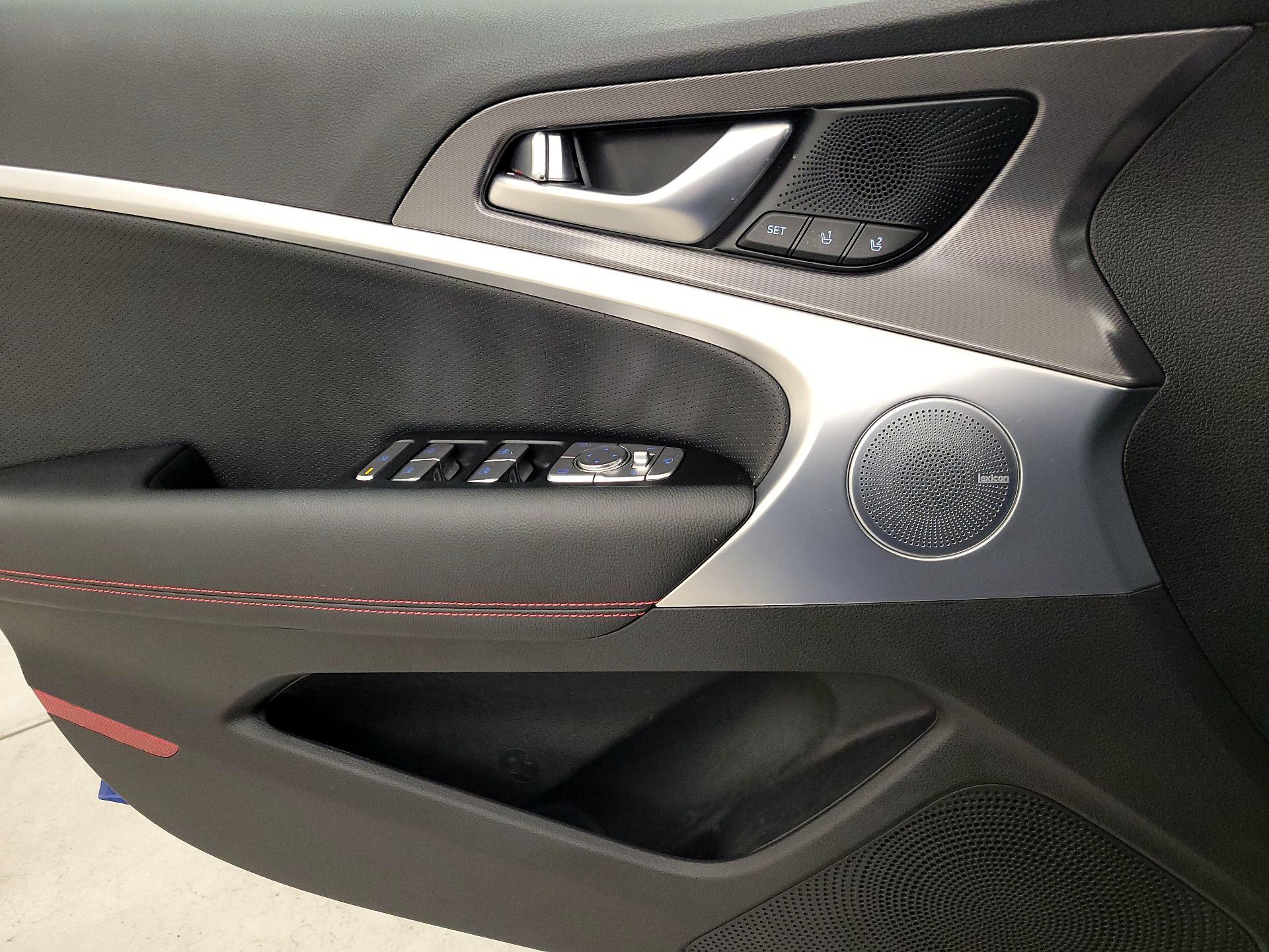 Thumbnail: 2025 Genesis G70 - 12