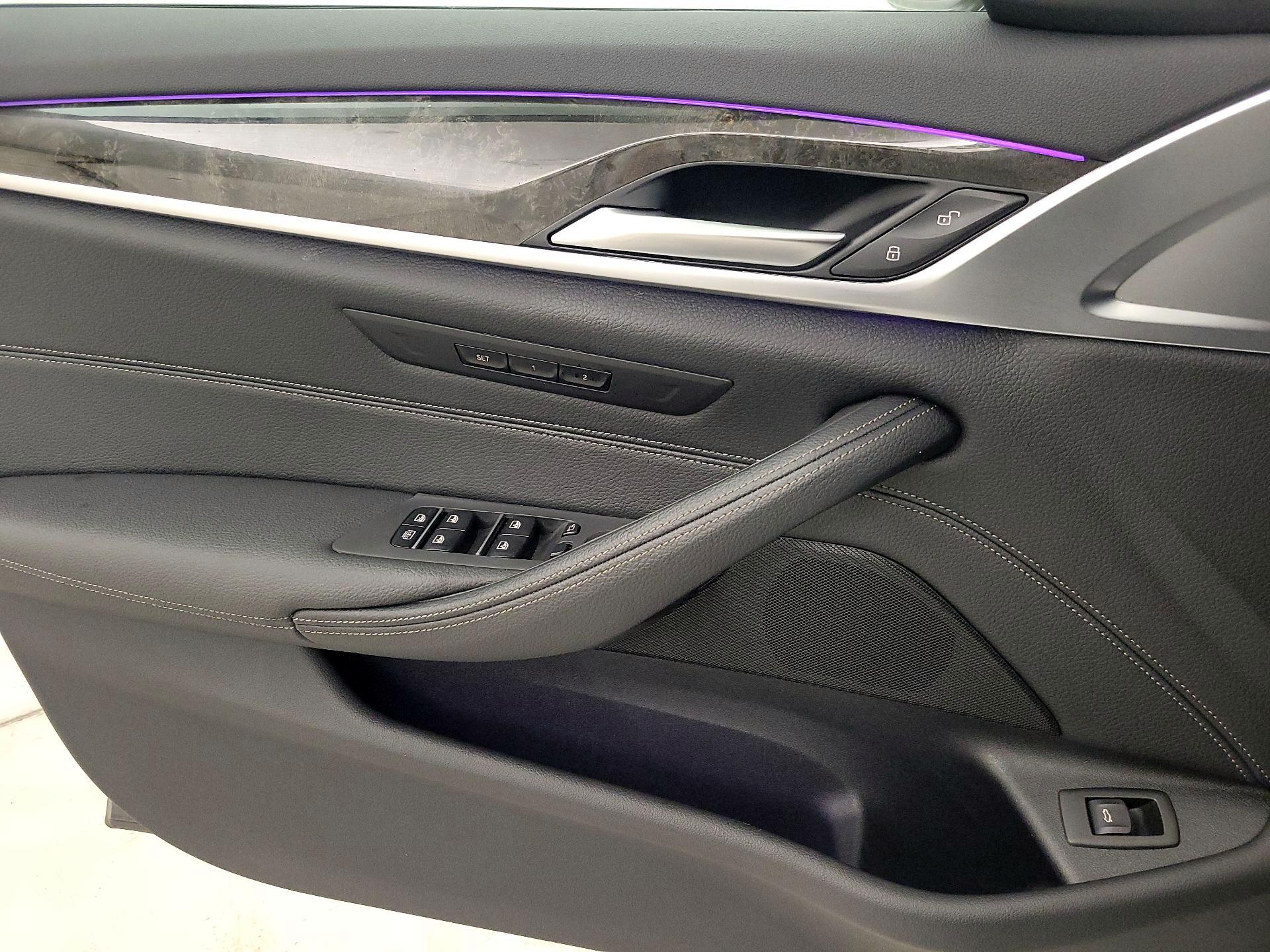 Thumbnail: 2022 BMW 5 Series - 12