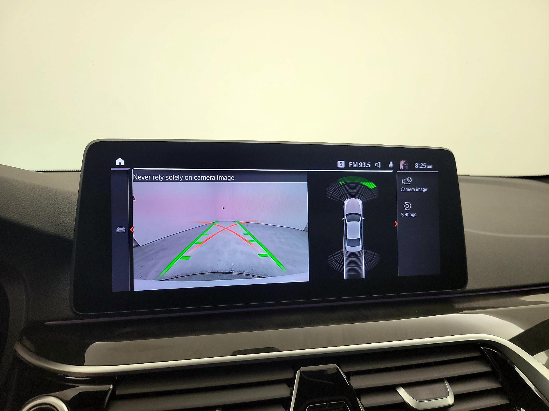 Thumbnail: 2022 BMW 5 Series - 15