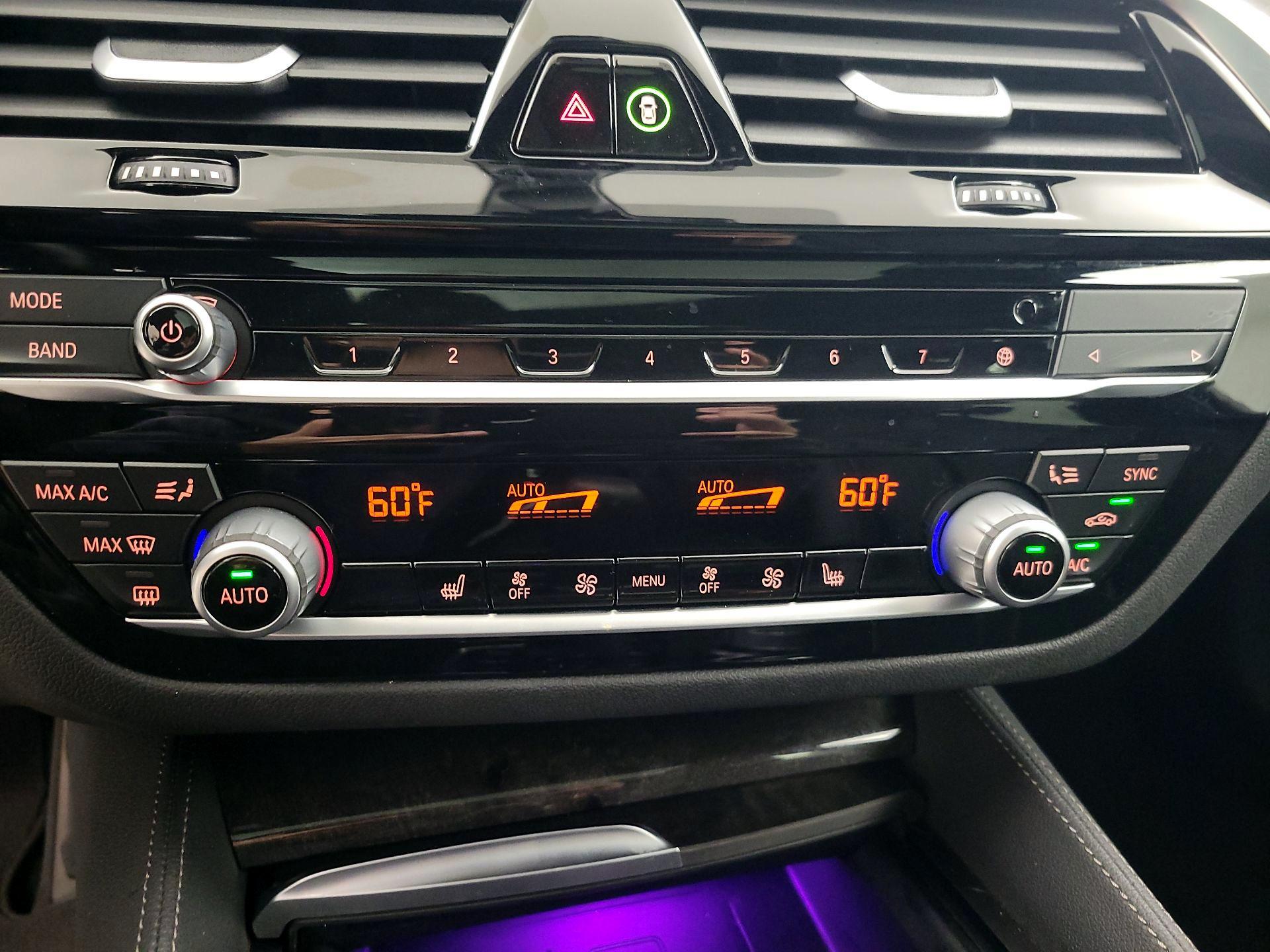 Thumbnail: 2022 BMW 5 Series - 17