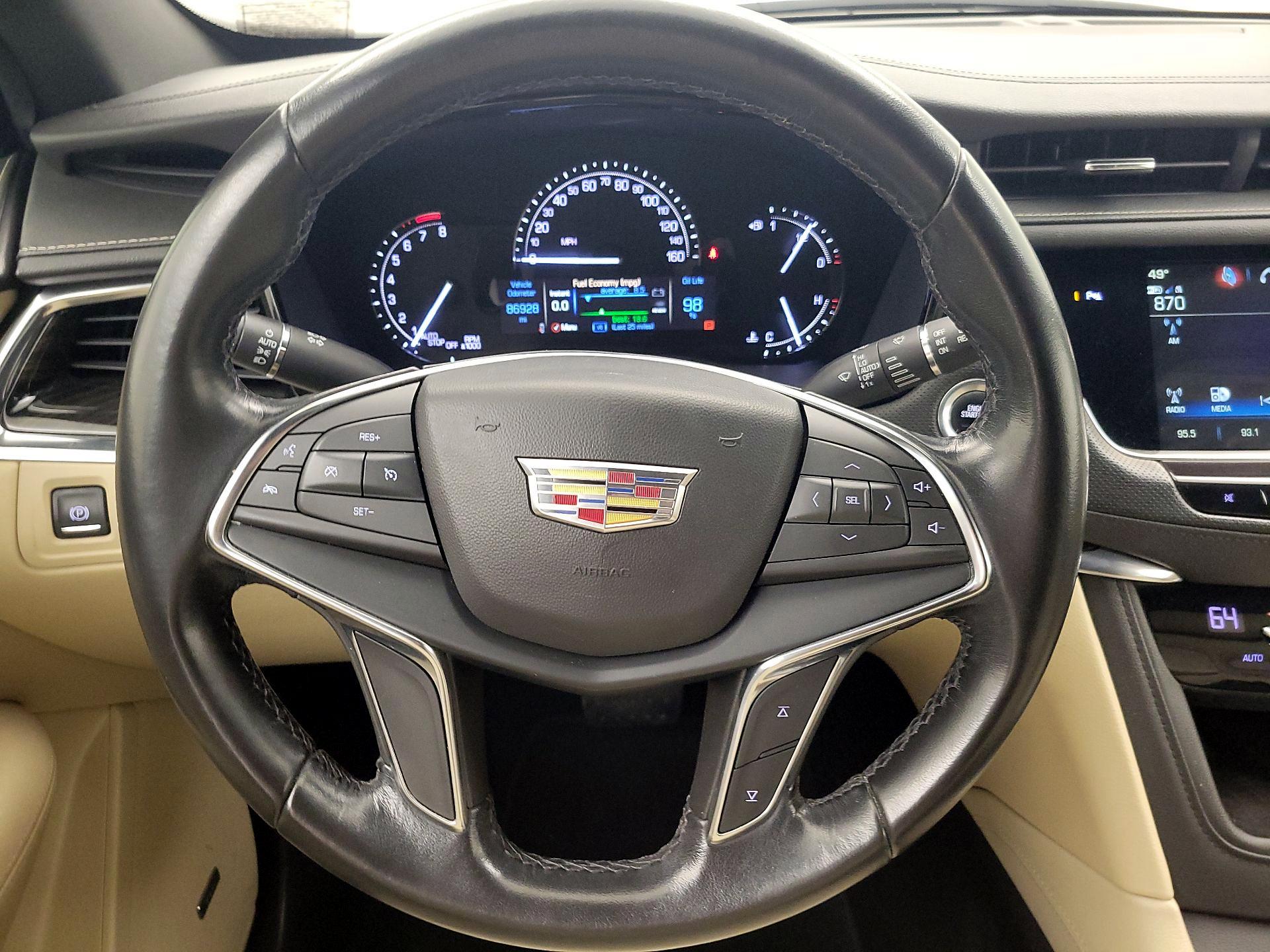 Thumbnail: 2018 Cadillac XT5 - 10