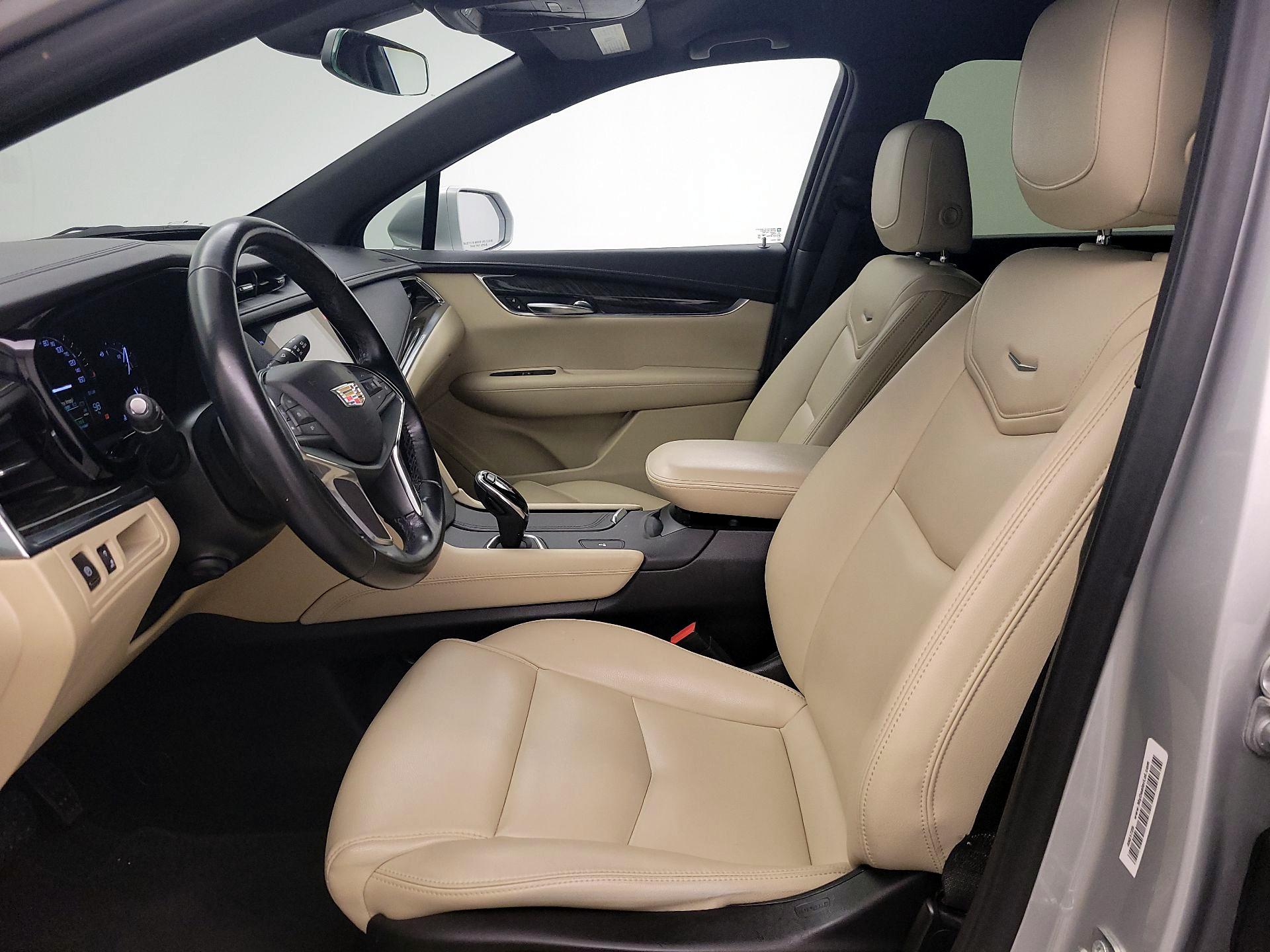 Thumbnail: 2018 Cadillac XT5 - 11