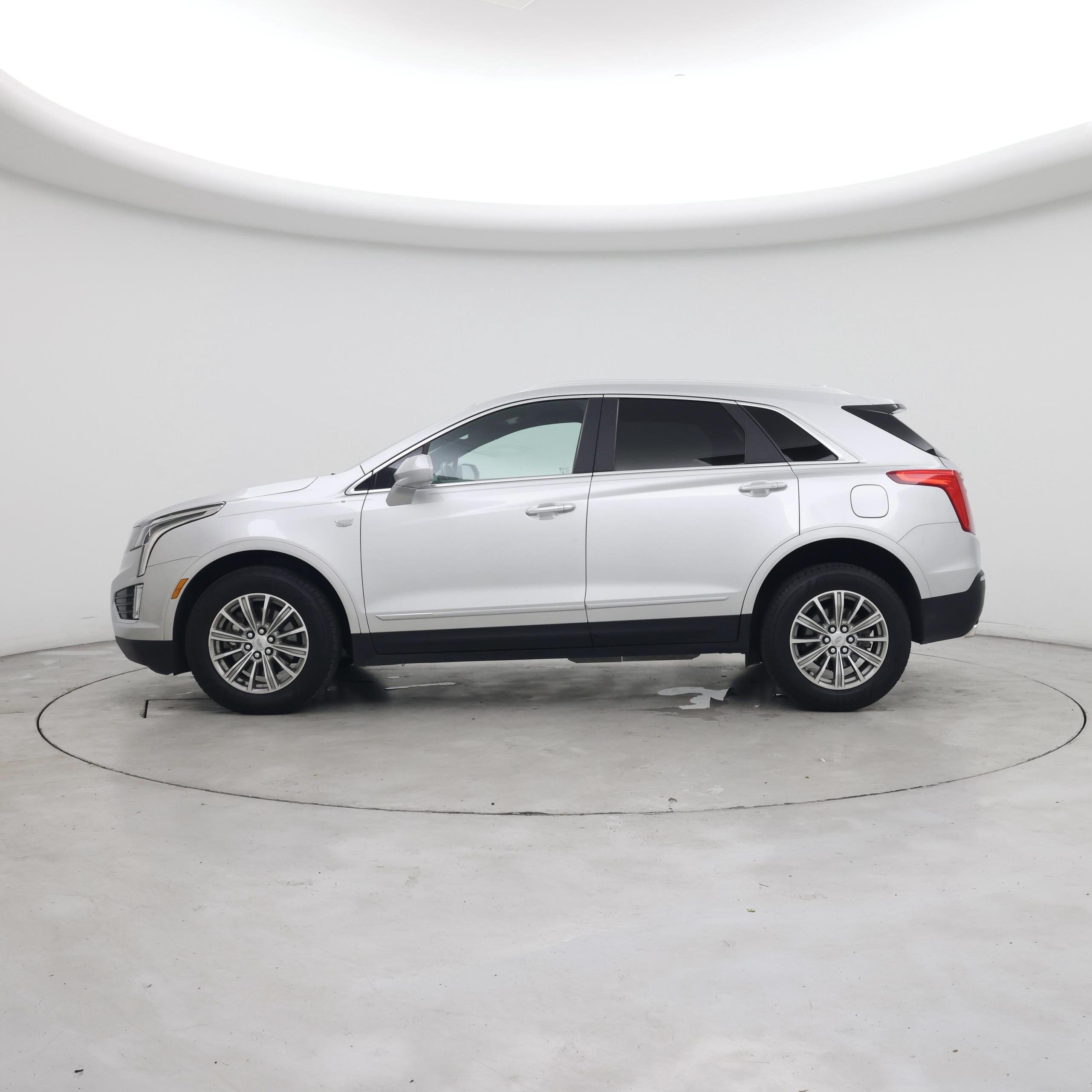 Thumbnail: 2018 Cadillac XT5 - 3