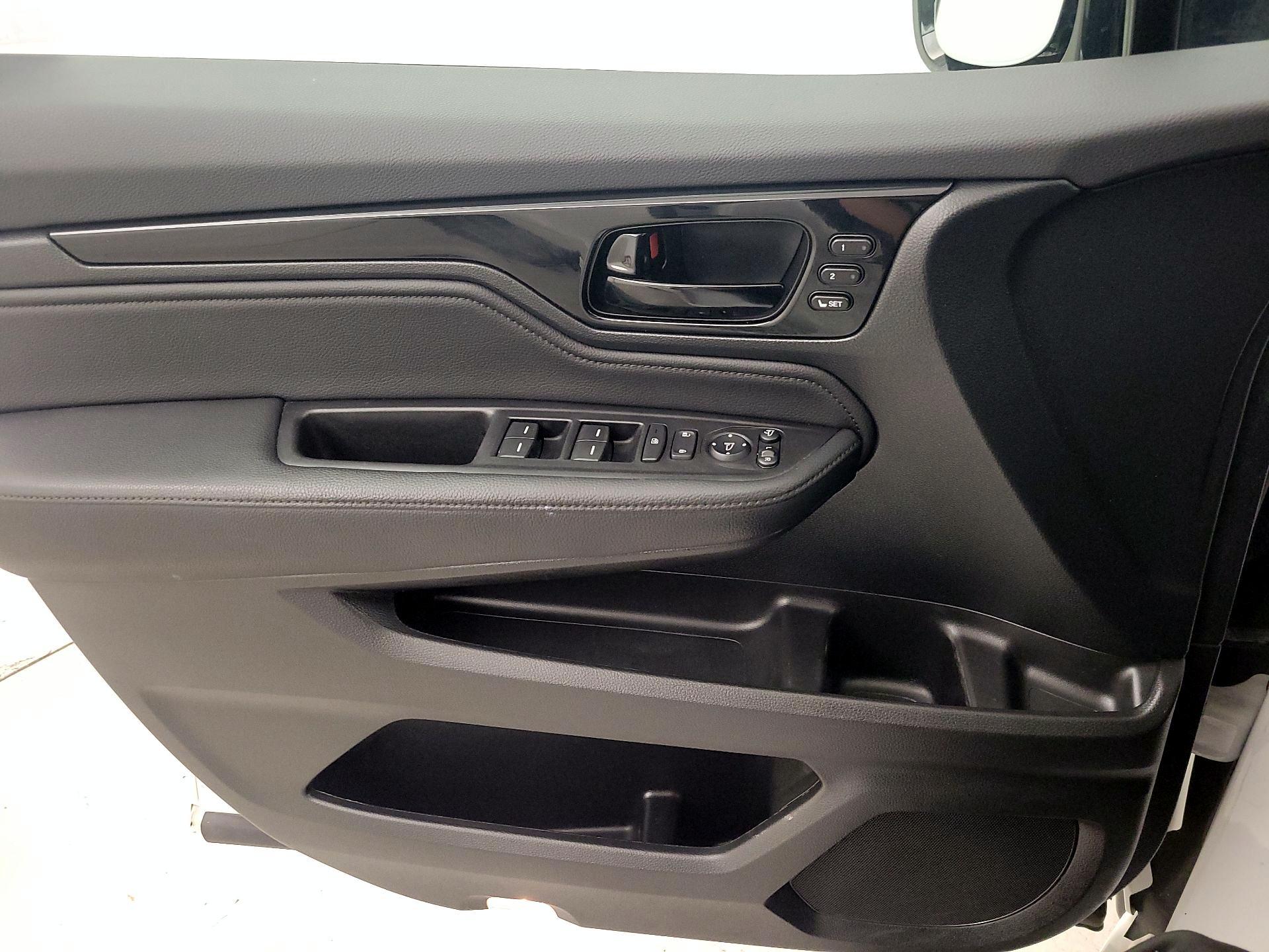 Thumbnail: 2022 Honda Odyssey - 12