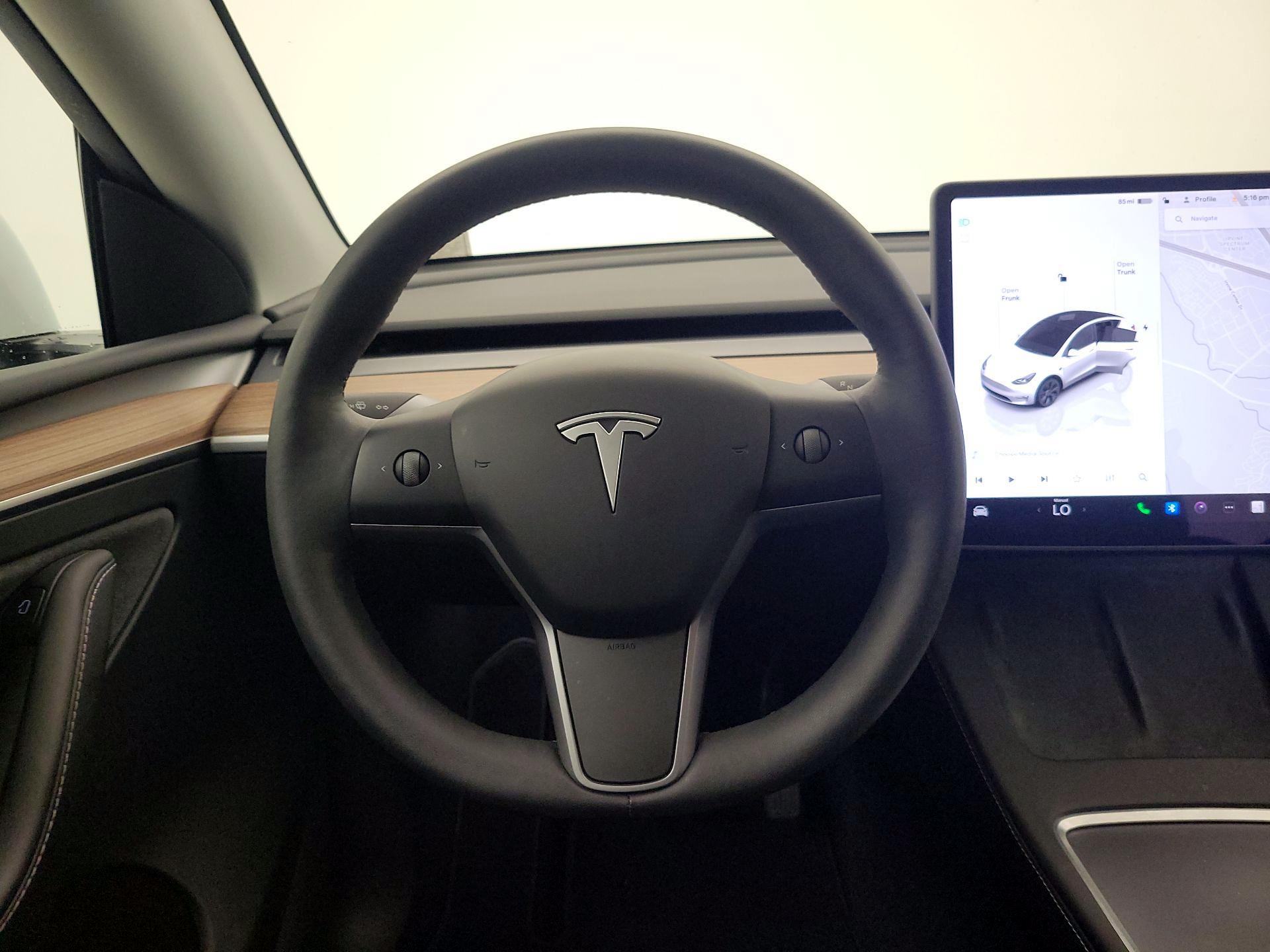 Thumbnail: 2025 Tesla Model Y - 10