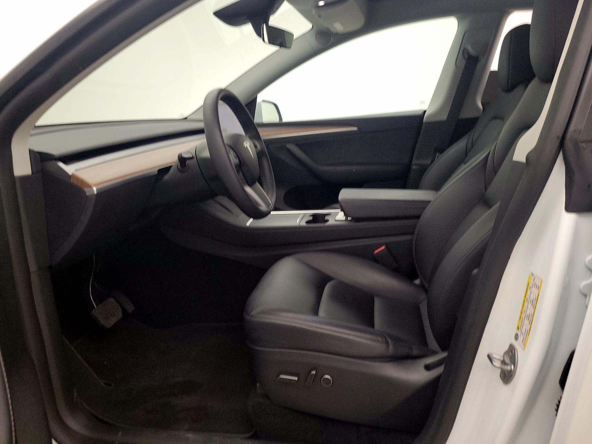 Thumbnail: 2025 Tesla Model Y - 11