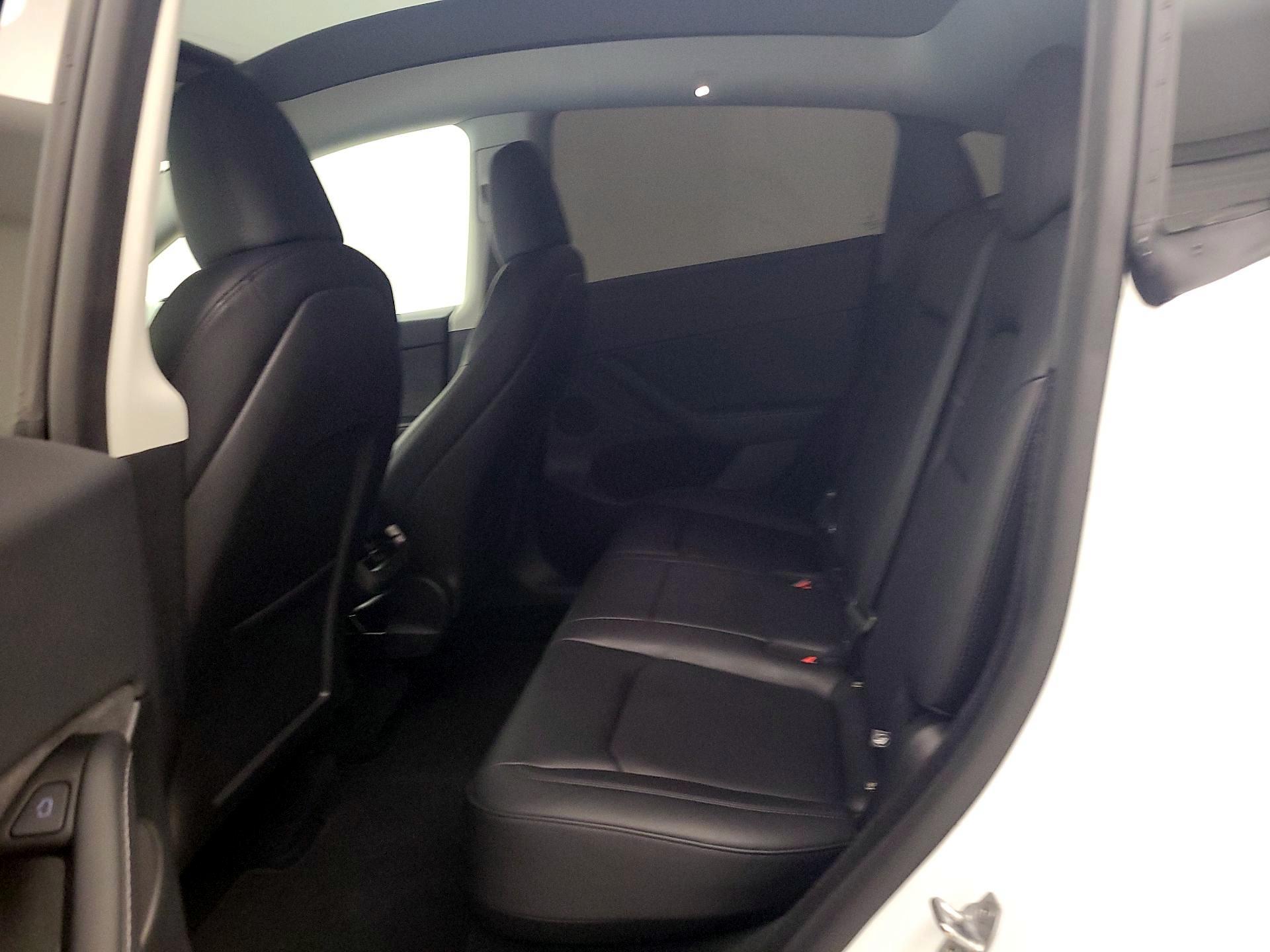 Thumbnail: 2025 Tesla Model Y - 18