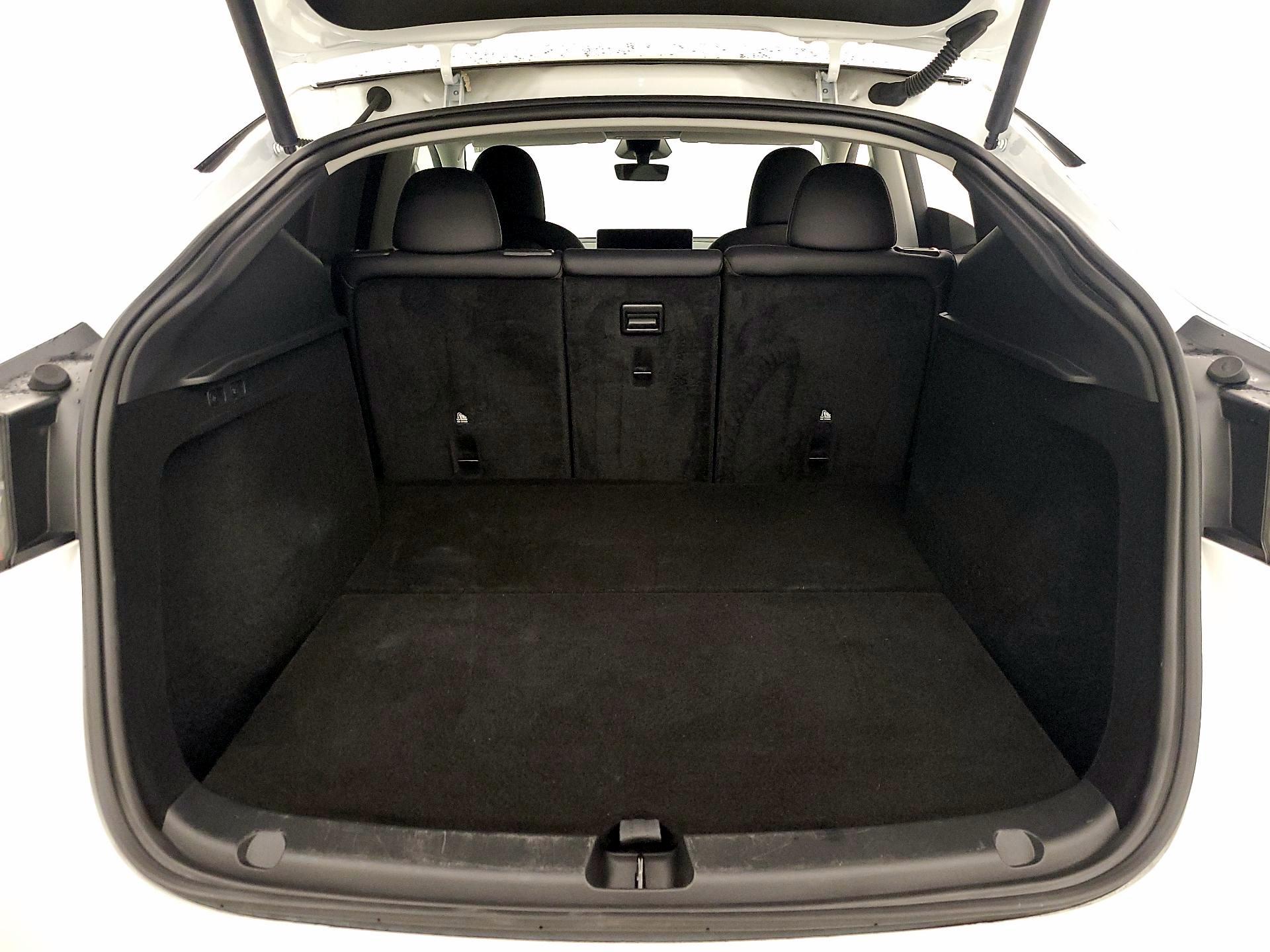 Thumbnail: 2025 Tesla Model Y - 19