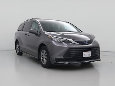 2023 Toyota Sienna Hybrid LE