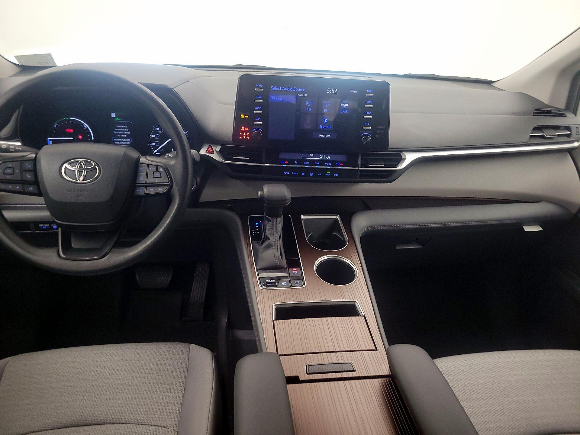 Thumbnail: 2023 Toyota Sienna - 9