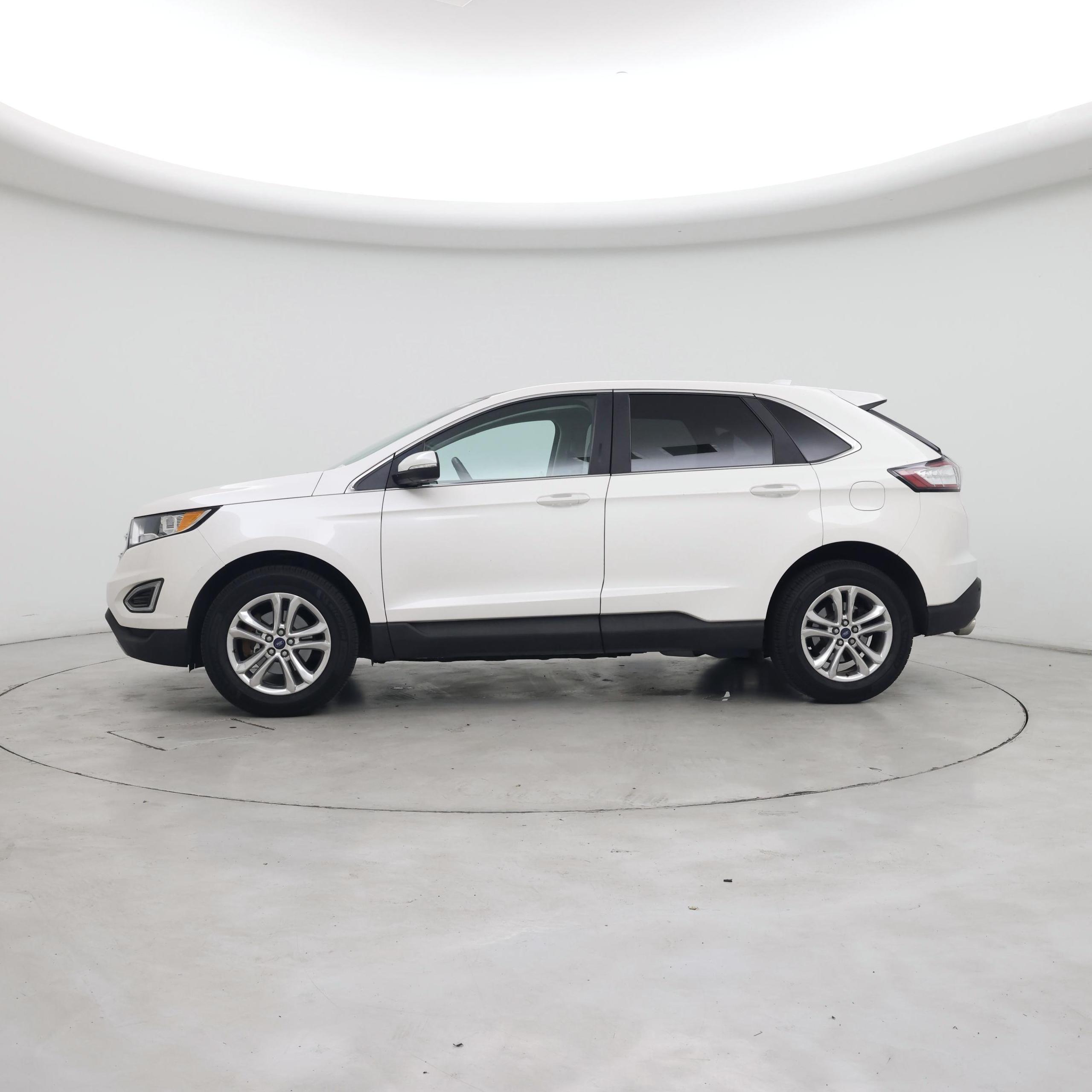 Thumbnail: 2016 Ford Edge - 3