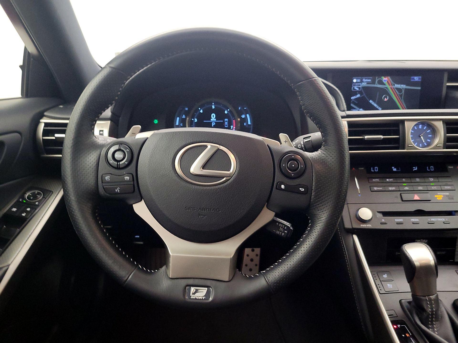 Thumbnail: 2015 Lexus IS - 10