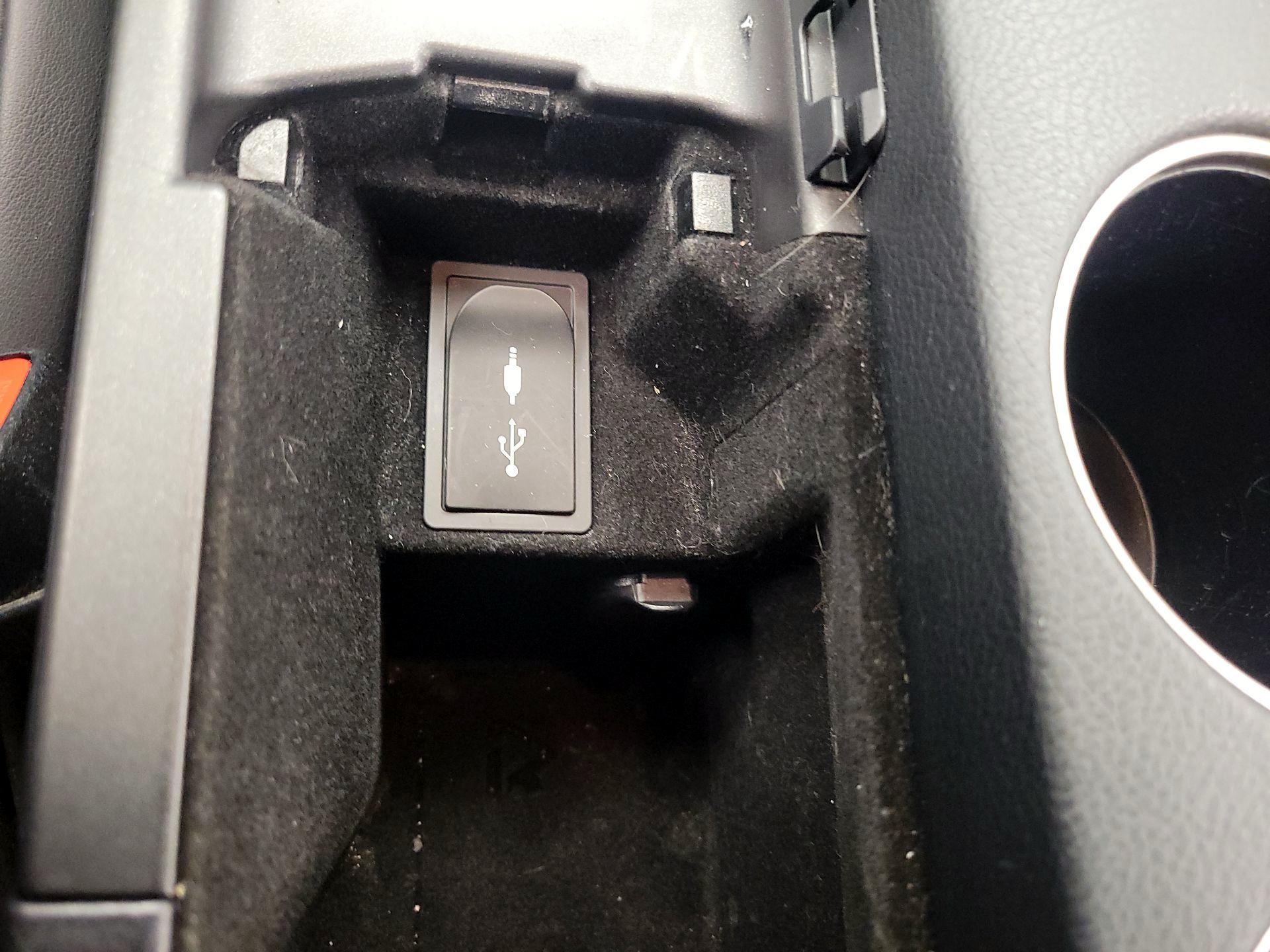 Thumbnail: 2015 Lexus IS - 18