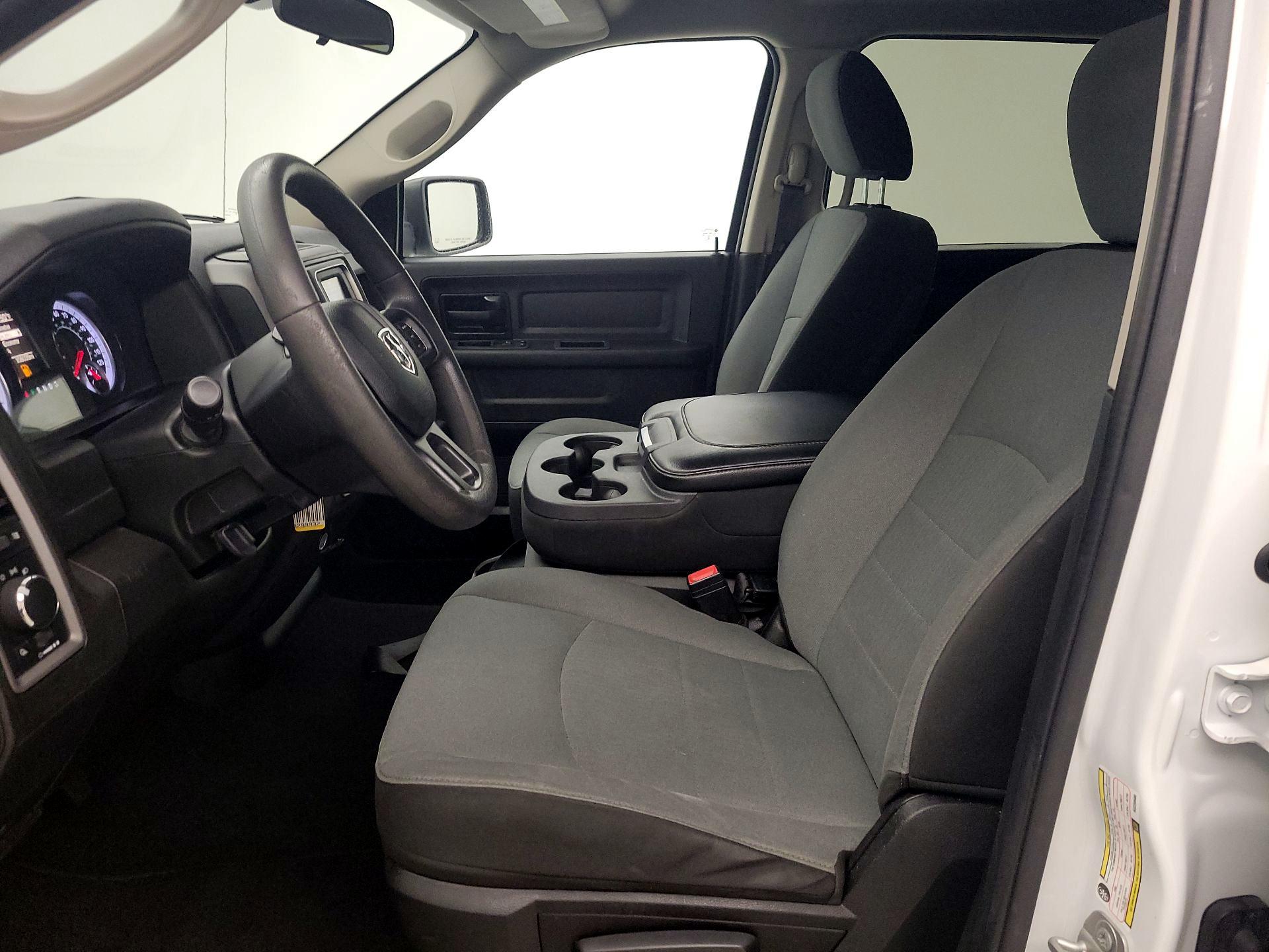 Thumbnail: 2022 RAM 1500 Classic - 11