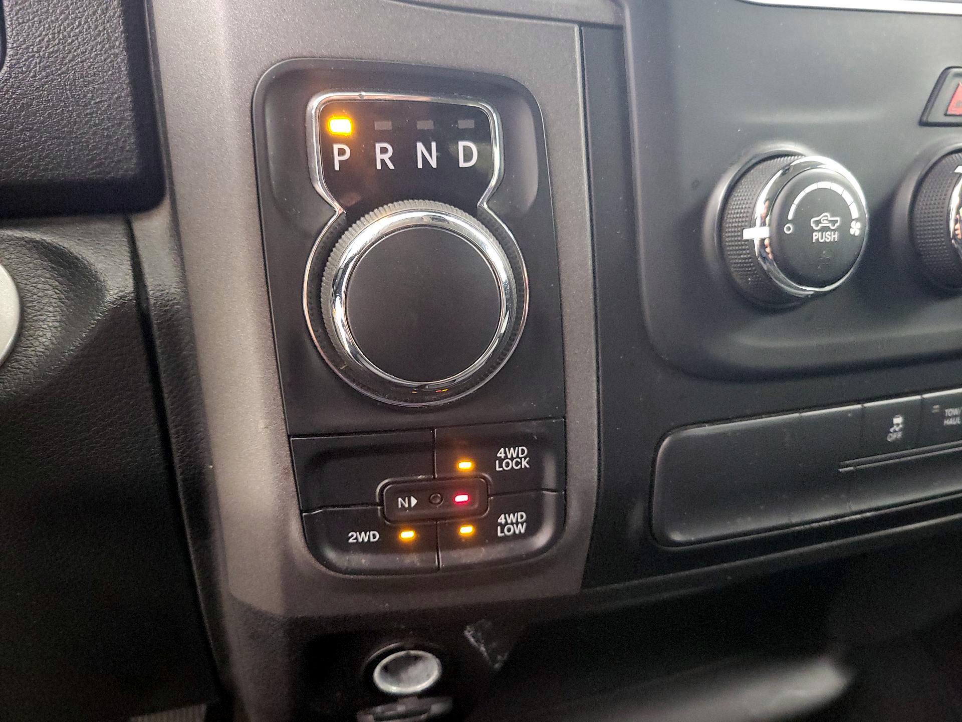 Thumbnail: 2022 RAM 1500 Classic - 16