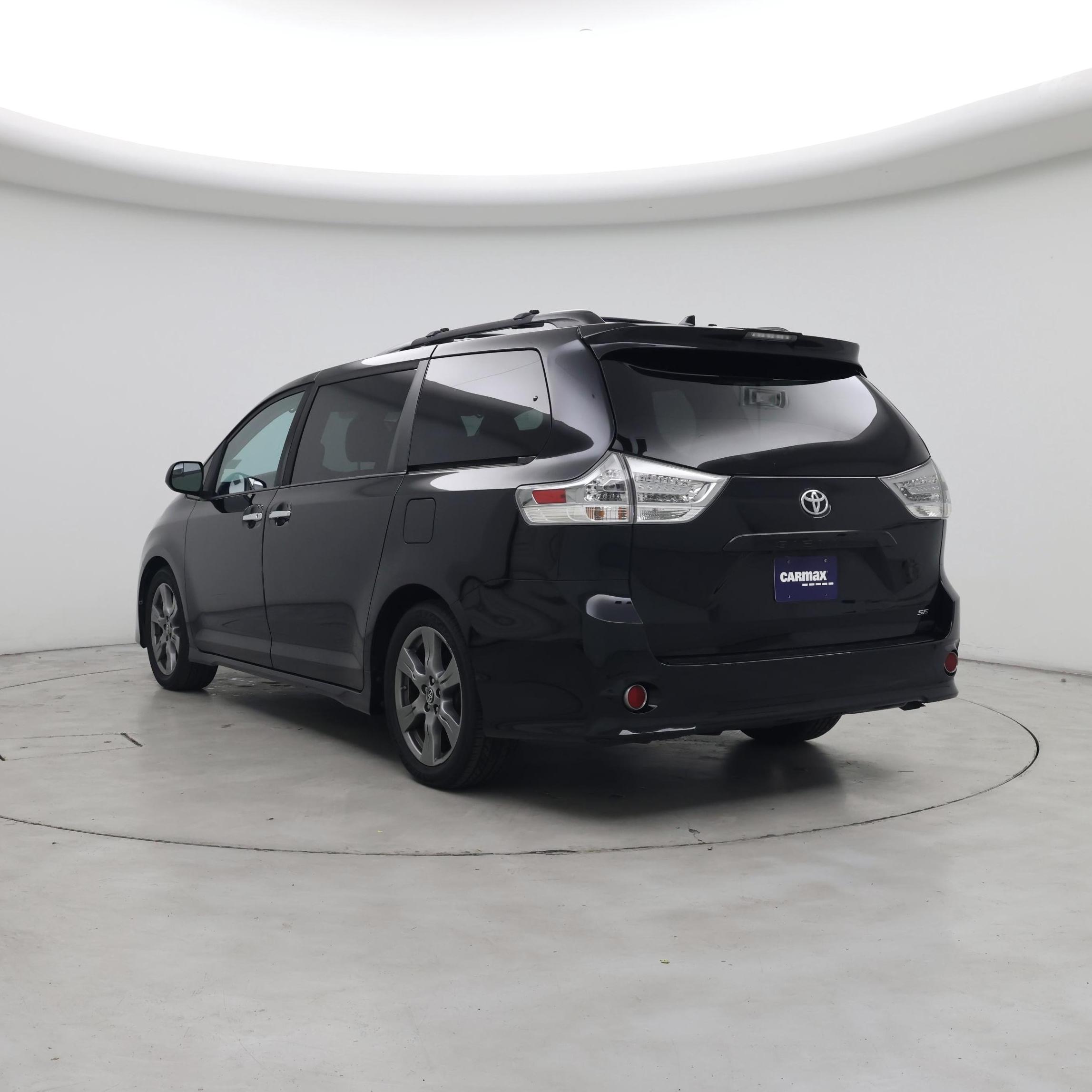 Thumbnail: 2018 Toyota Sienna - 2