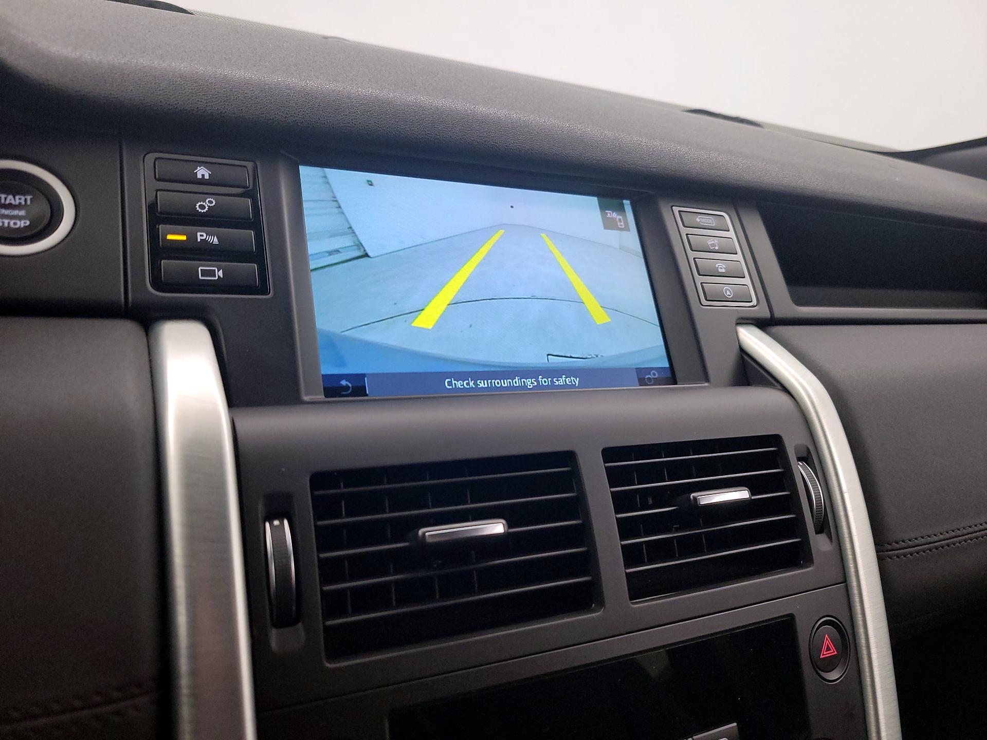 Thumbnail: 2018 Land Rover Discovery Sport - 14