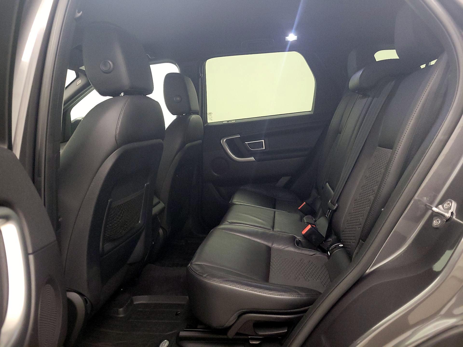 Thumbnail: 2018 Land Rover Discovery Sport - 19