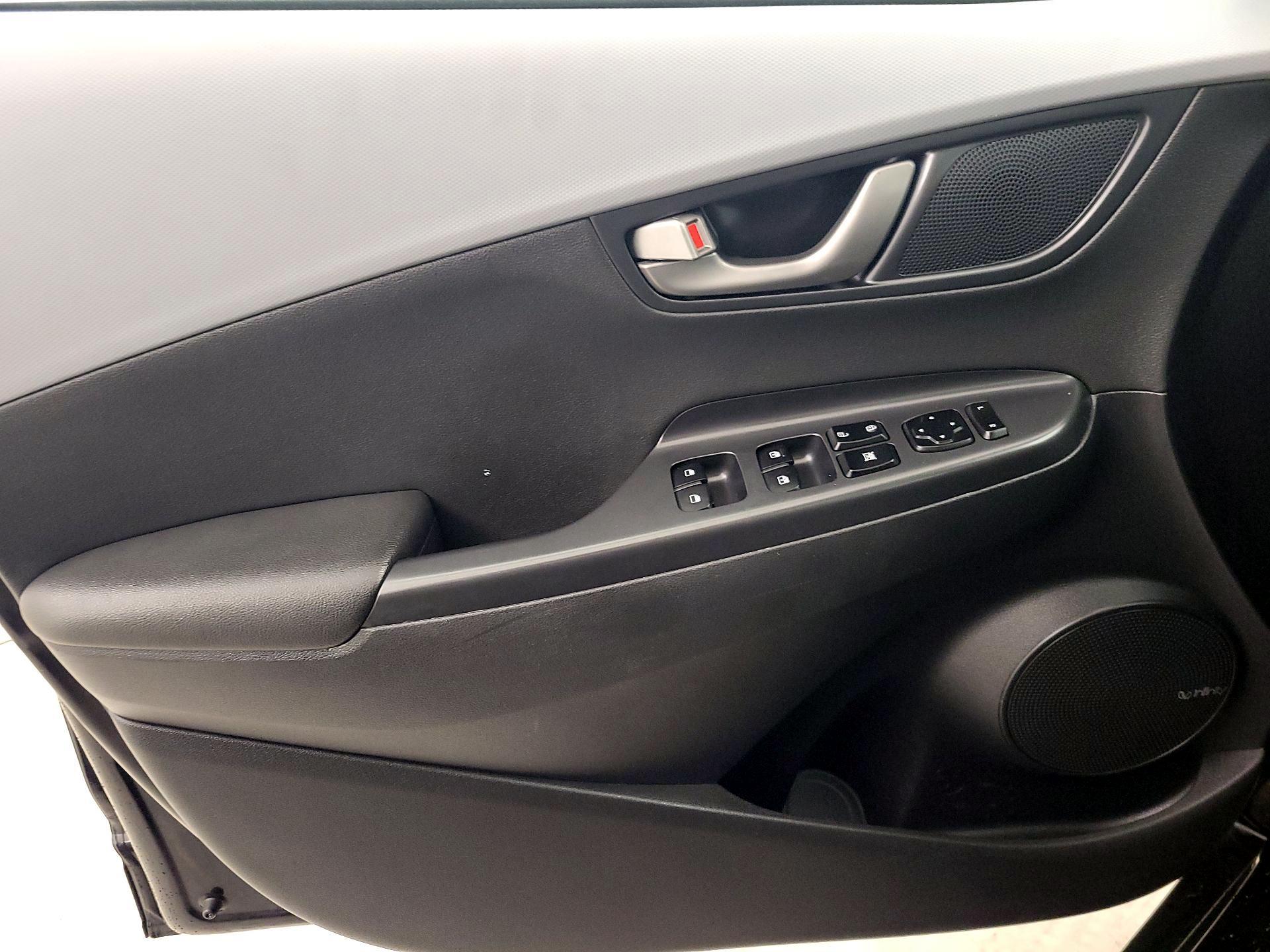 Thumbnail: 2018 Hyundai Kona - 12