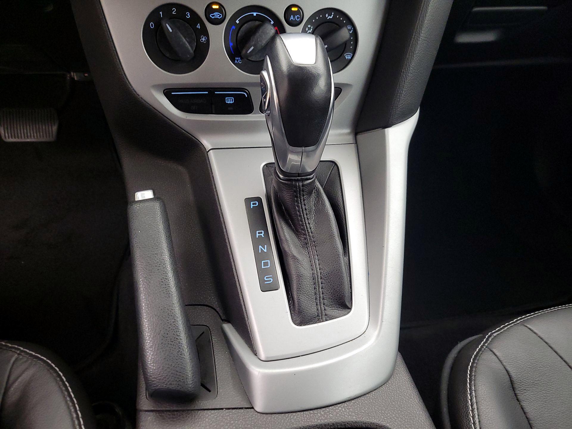 Thumbnail: 2014 Ford Focus - 16