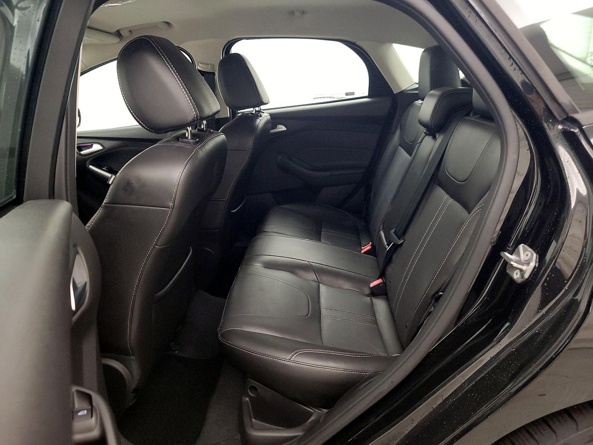 Thumbnail: 2014 Ford Focus - 18