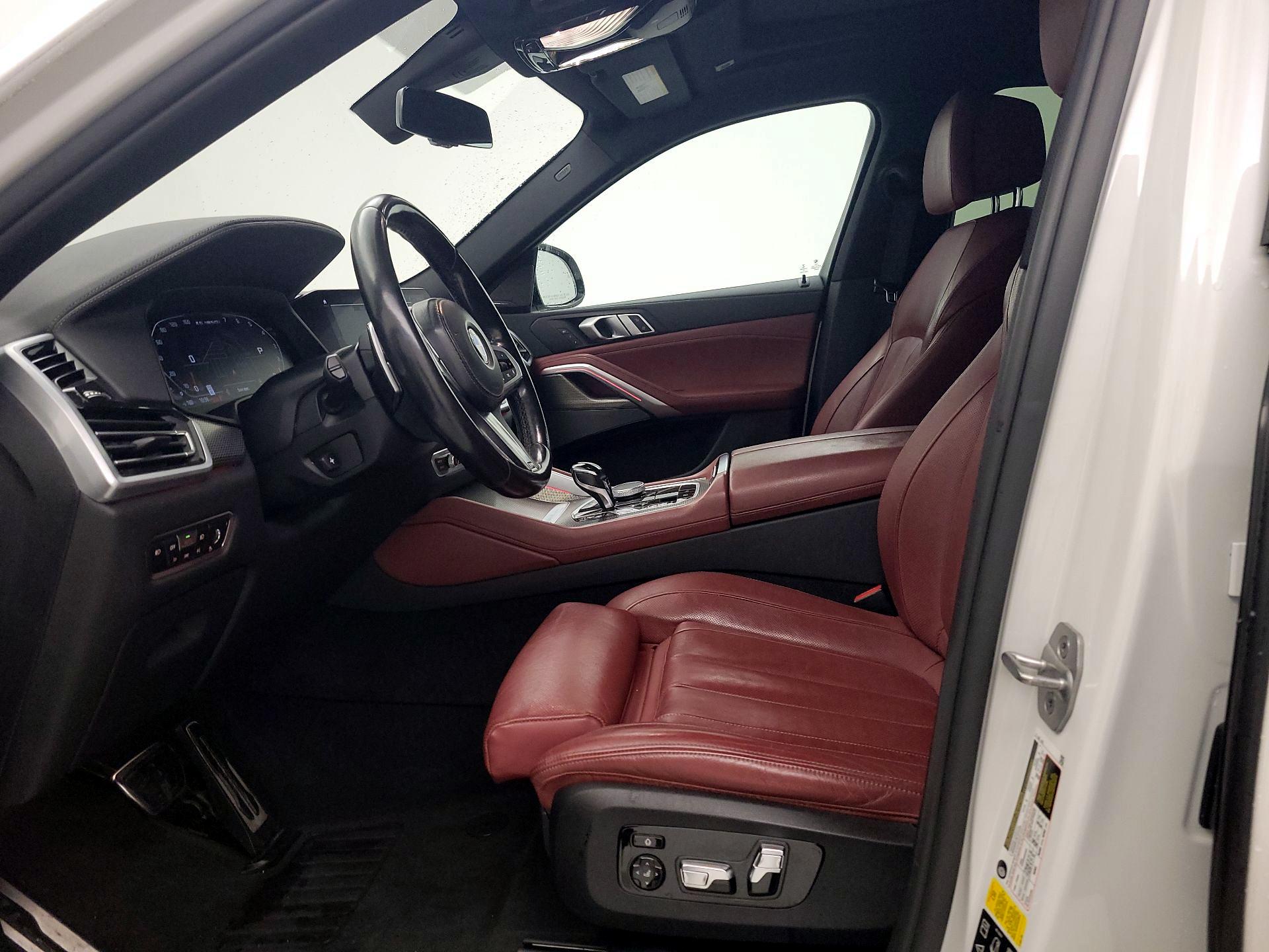 Thumbnail: 2021 BMW X6 - 11