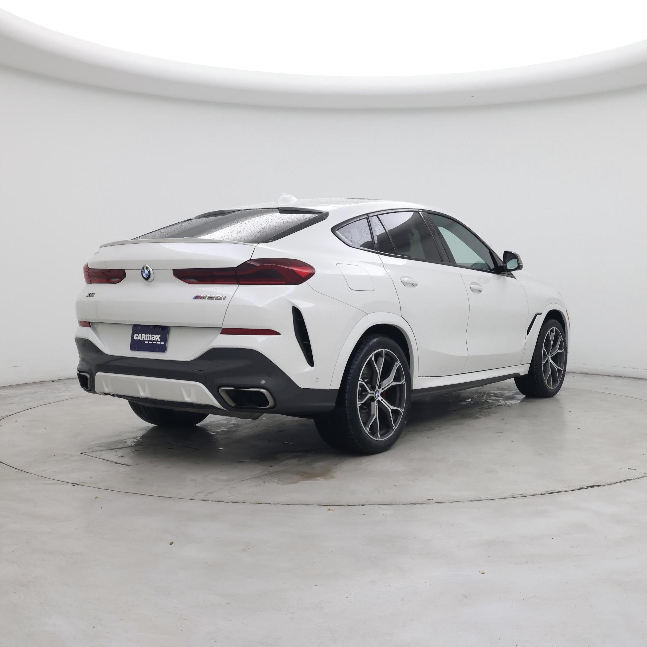 Thumbnail: 2021 BMW X6 - 8