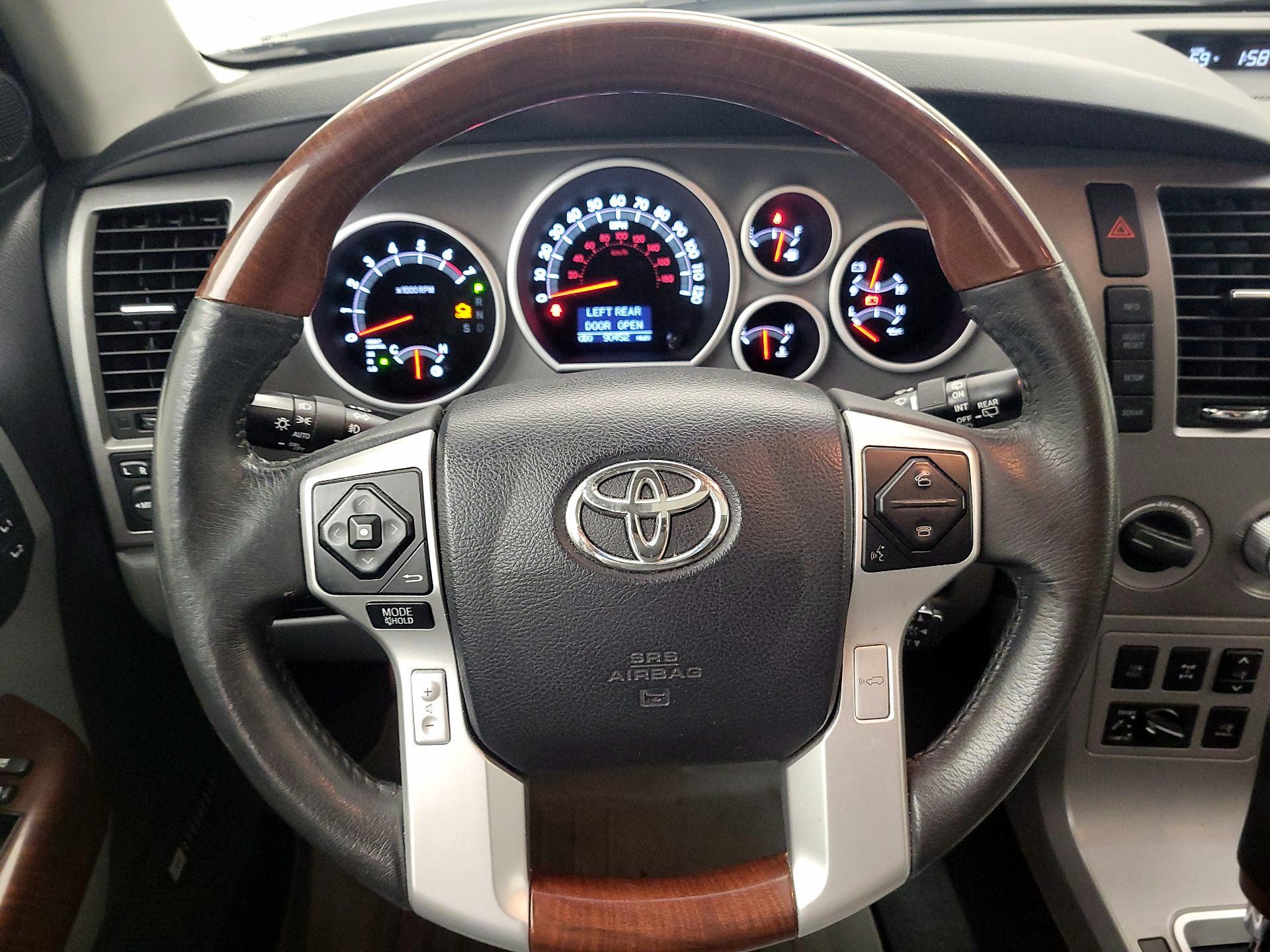 Thumbnail: 2016 Toyota Sequoia - 10