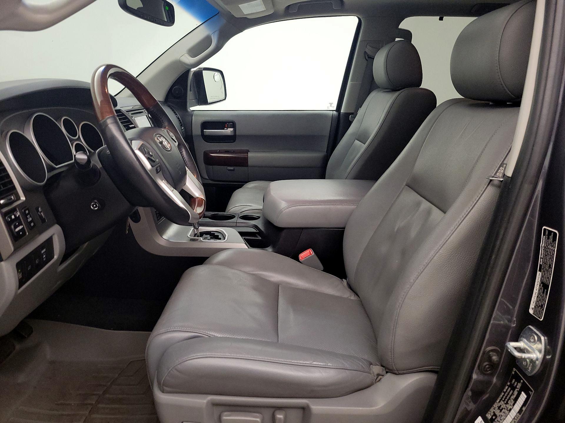 Thumbnail: 2016 Toyota Sequoia - 11