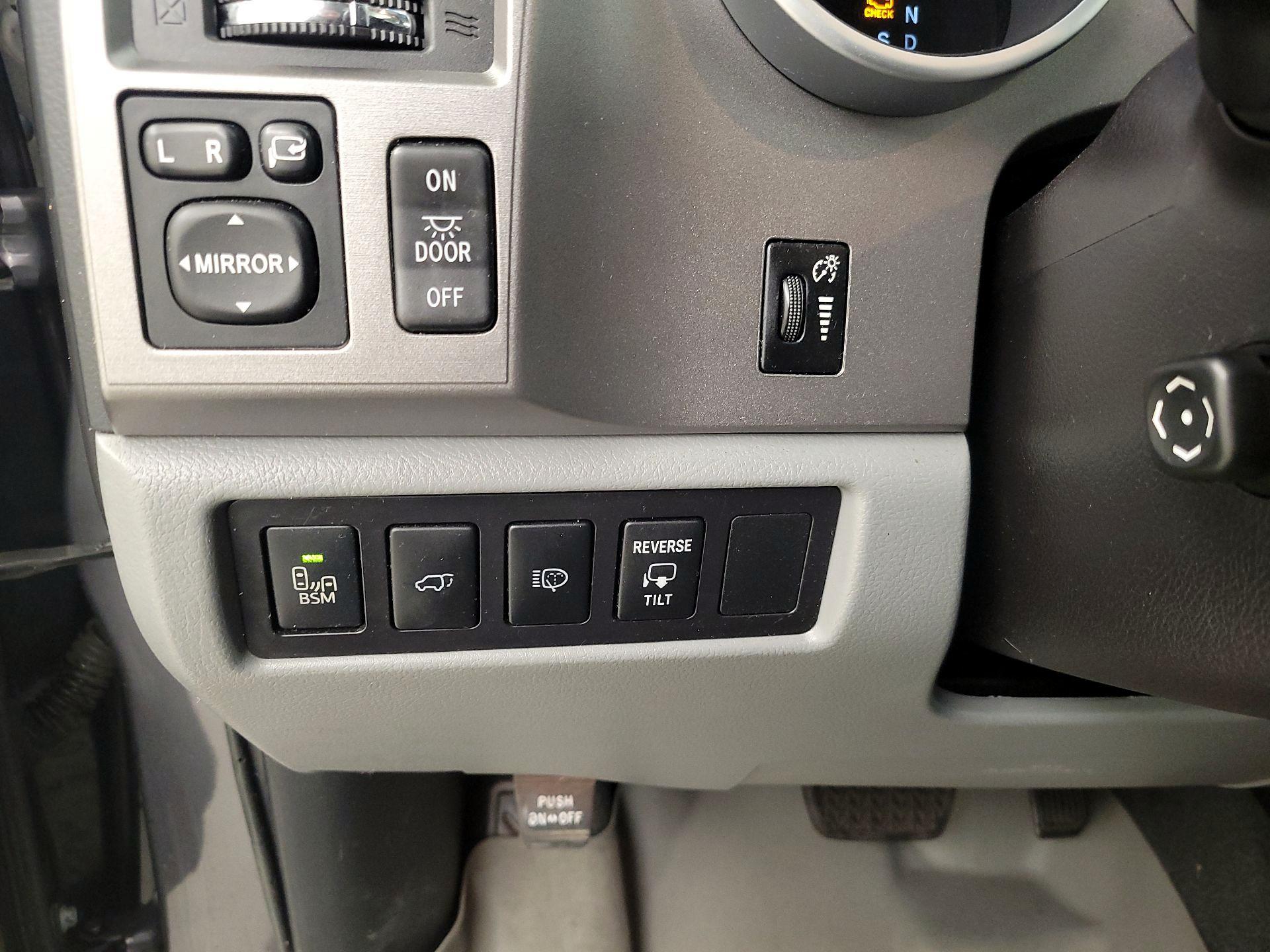 Thumbnail: 2016 Toyota Sequoia - 13