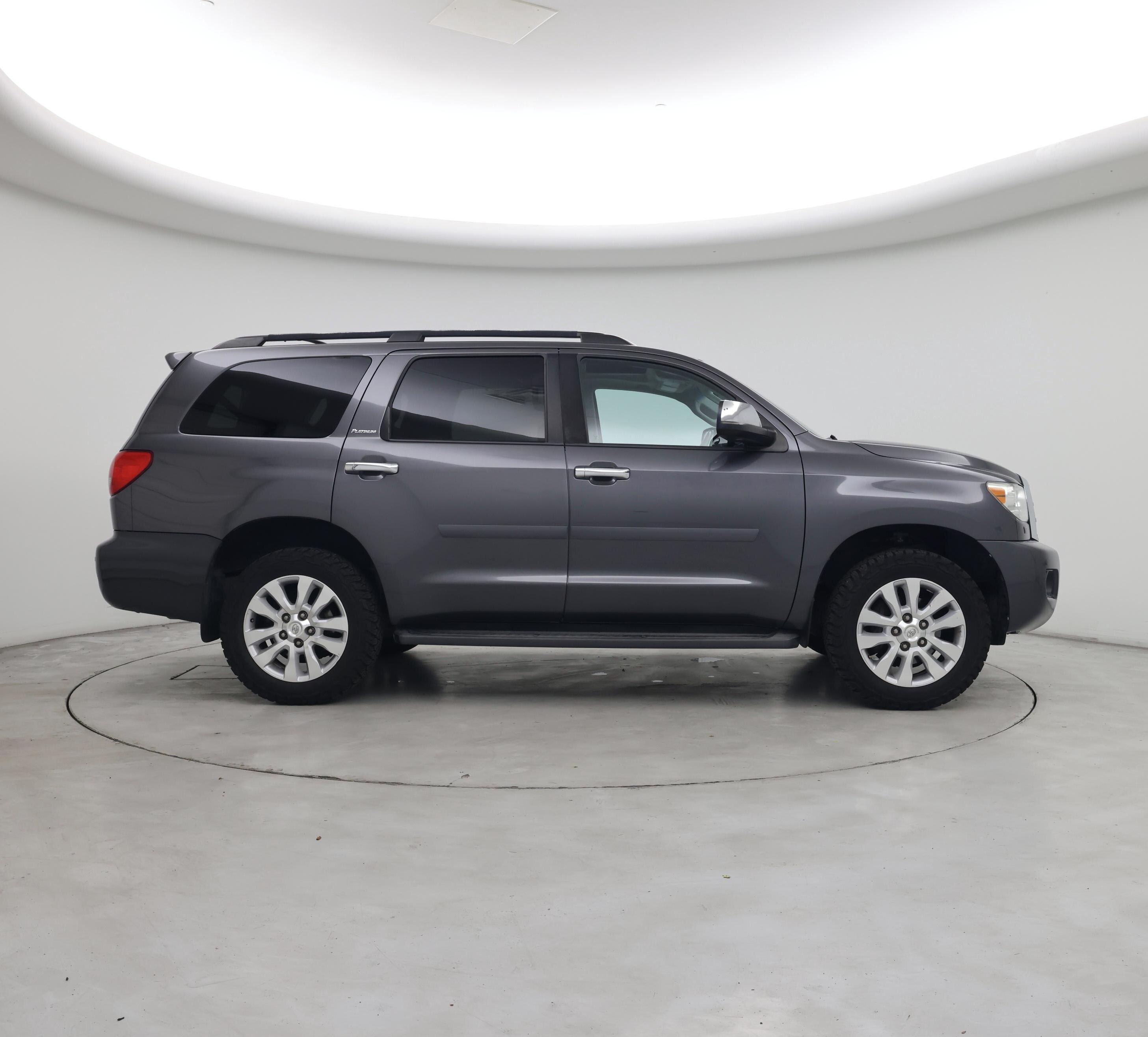 Thumbnail: 2016 Toyota Sequoia - 7