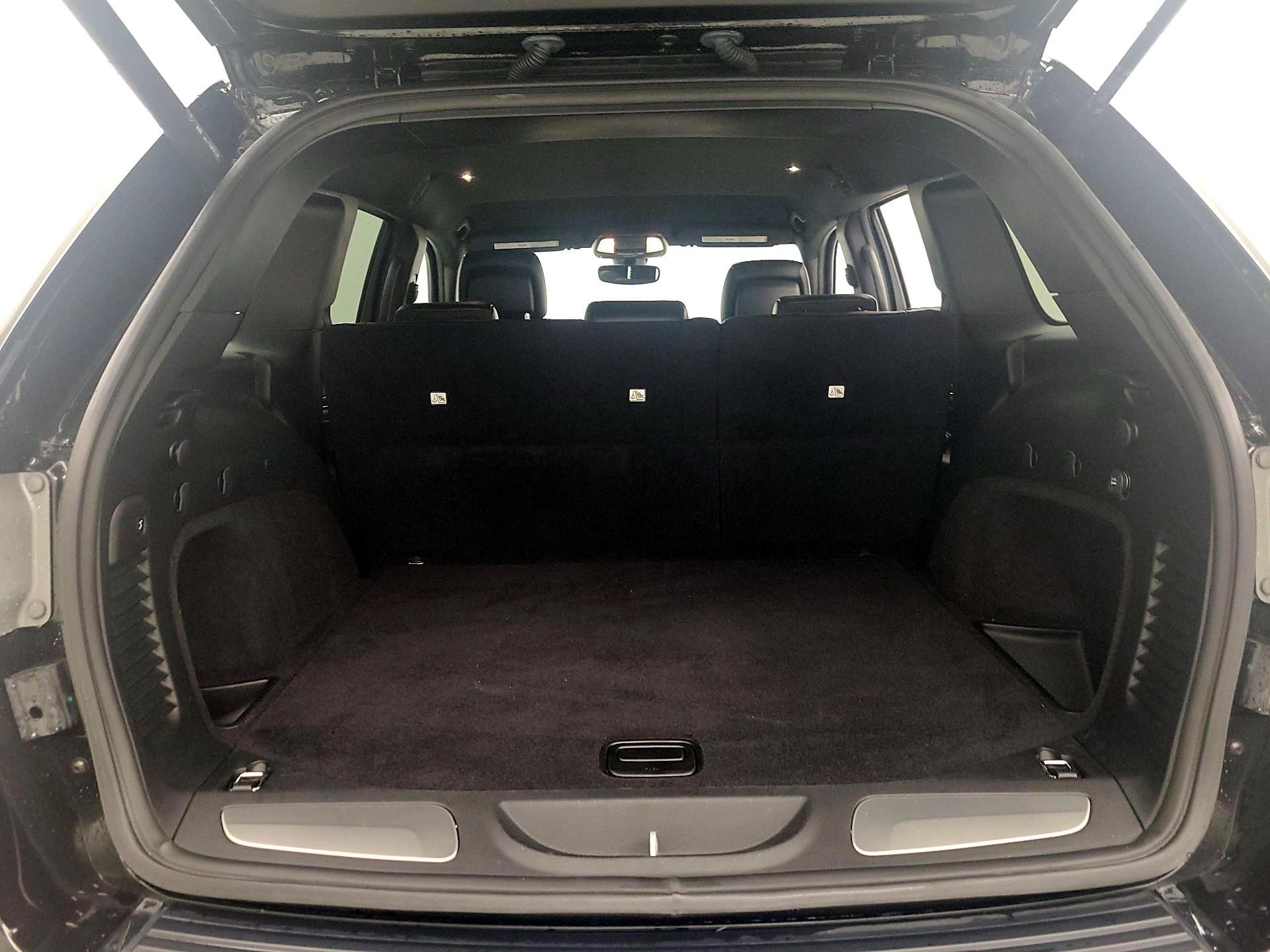 Thumbnail: 2019 Jeep Grand Cherokee - 20