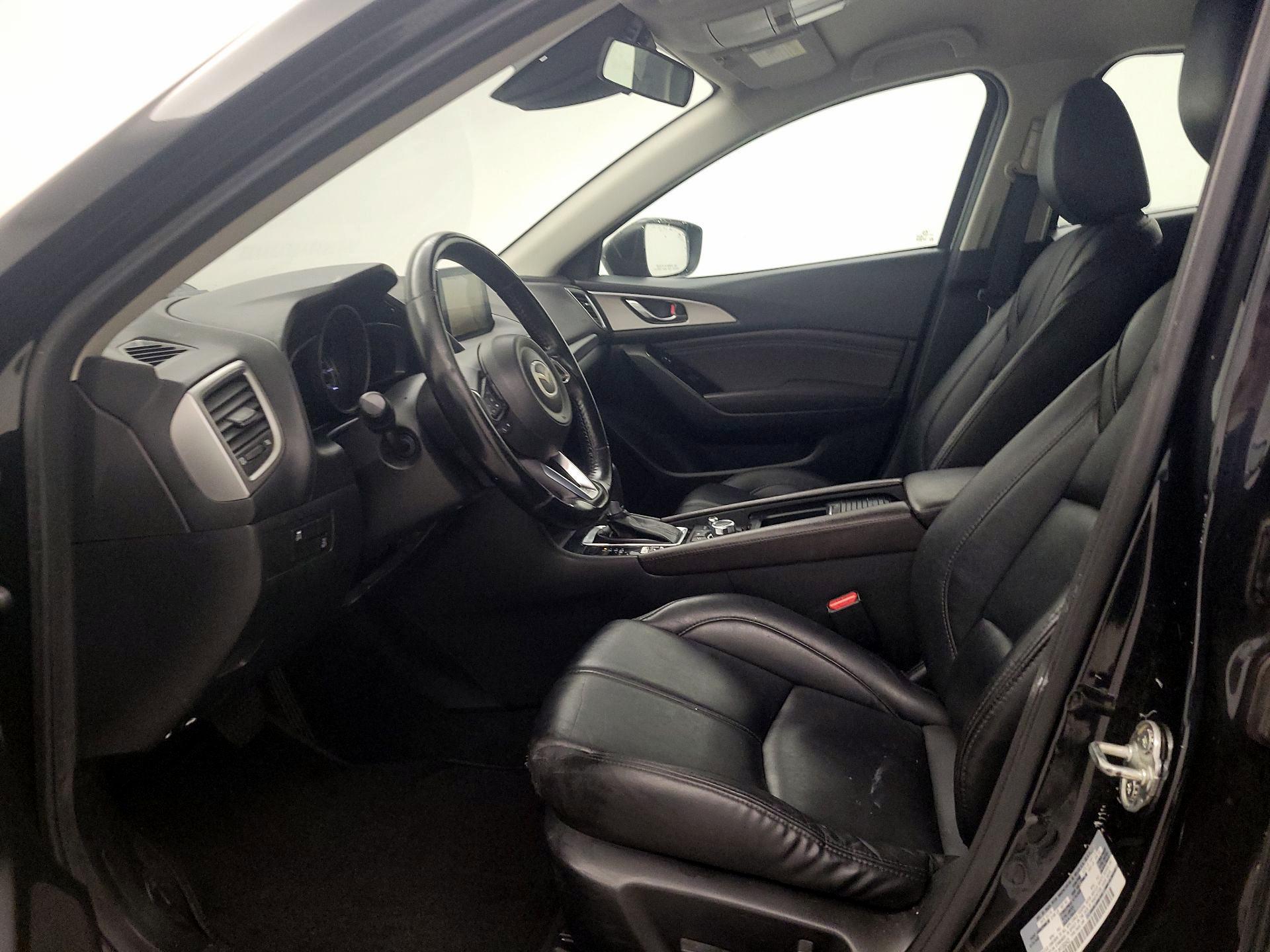 Thumbnail: 2018 Mazda Mazda3 - 11