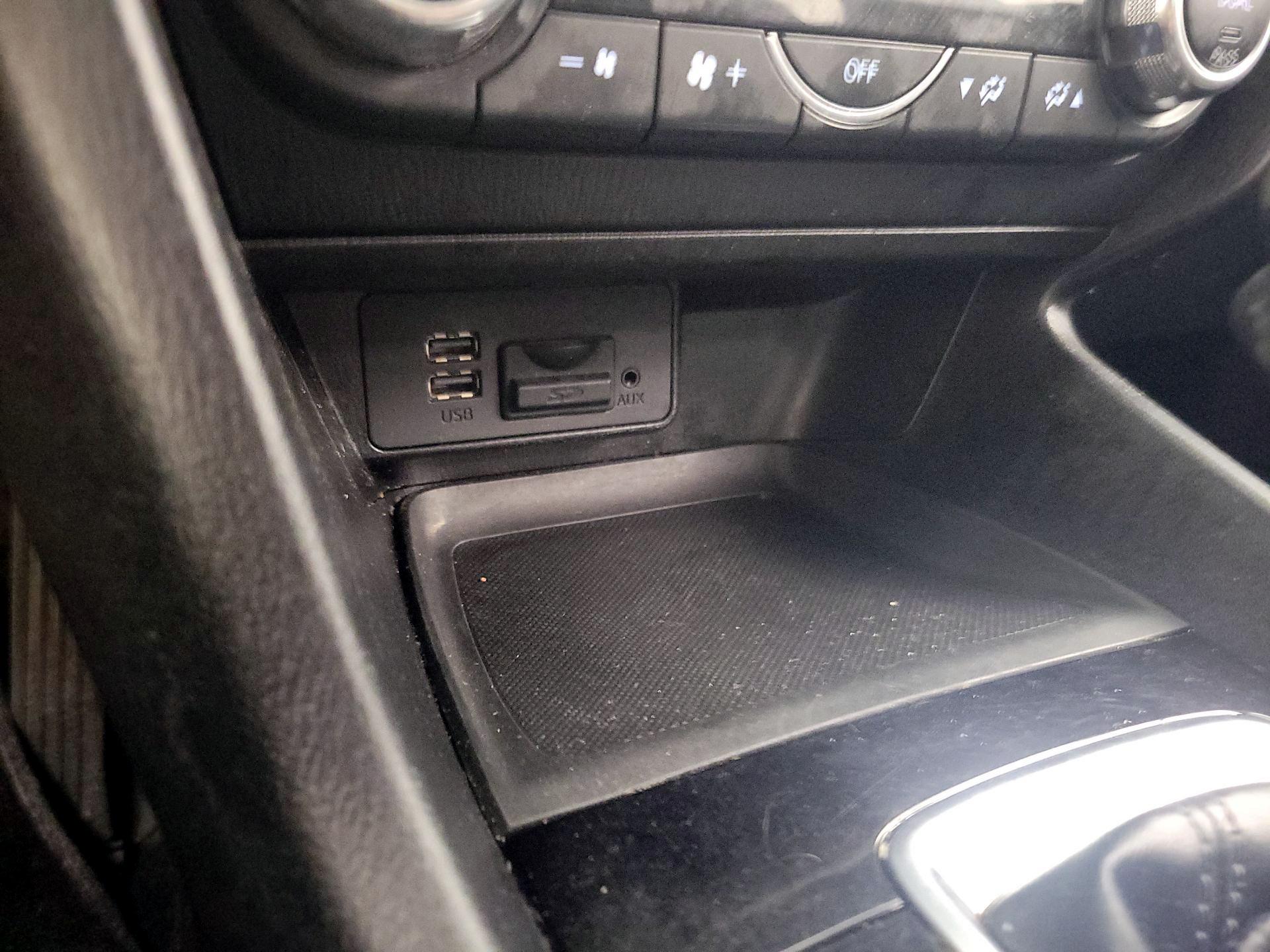 Thumbnail: 2018 Mazda Mazda3 - 16