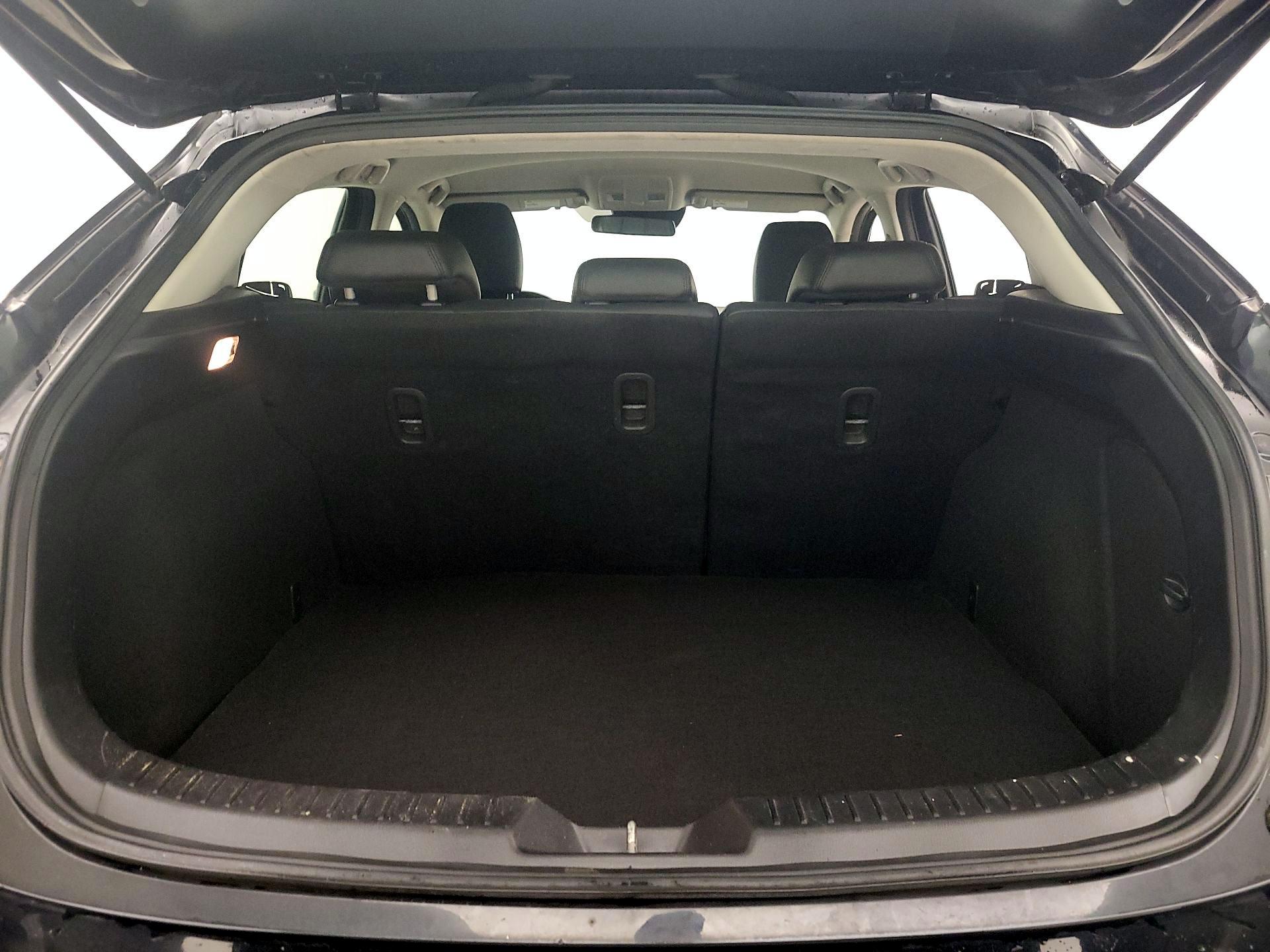 Thumbnail: 2018 Mazda Mazda3 - 20